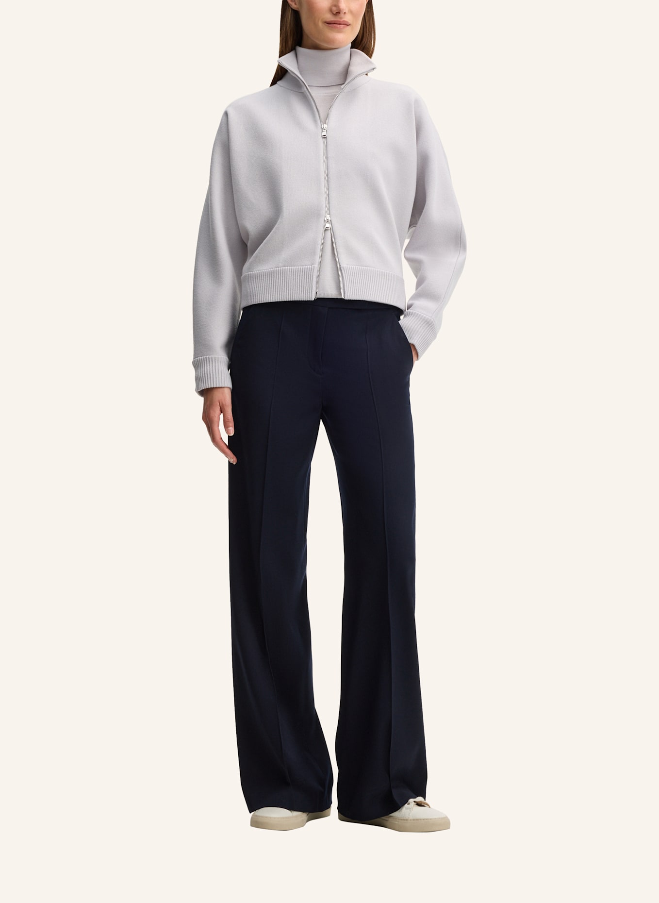windsor. Strickjacke: GRAU