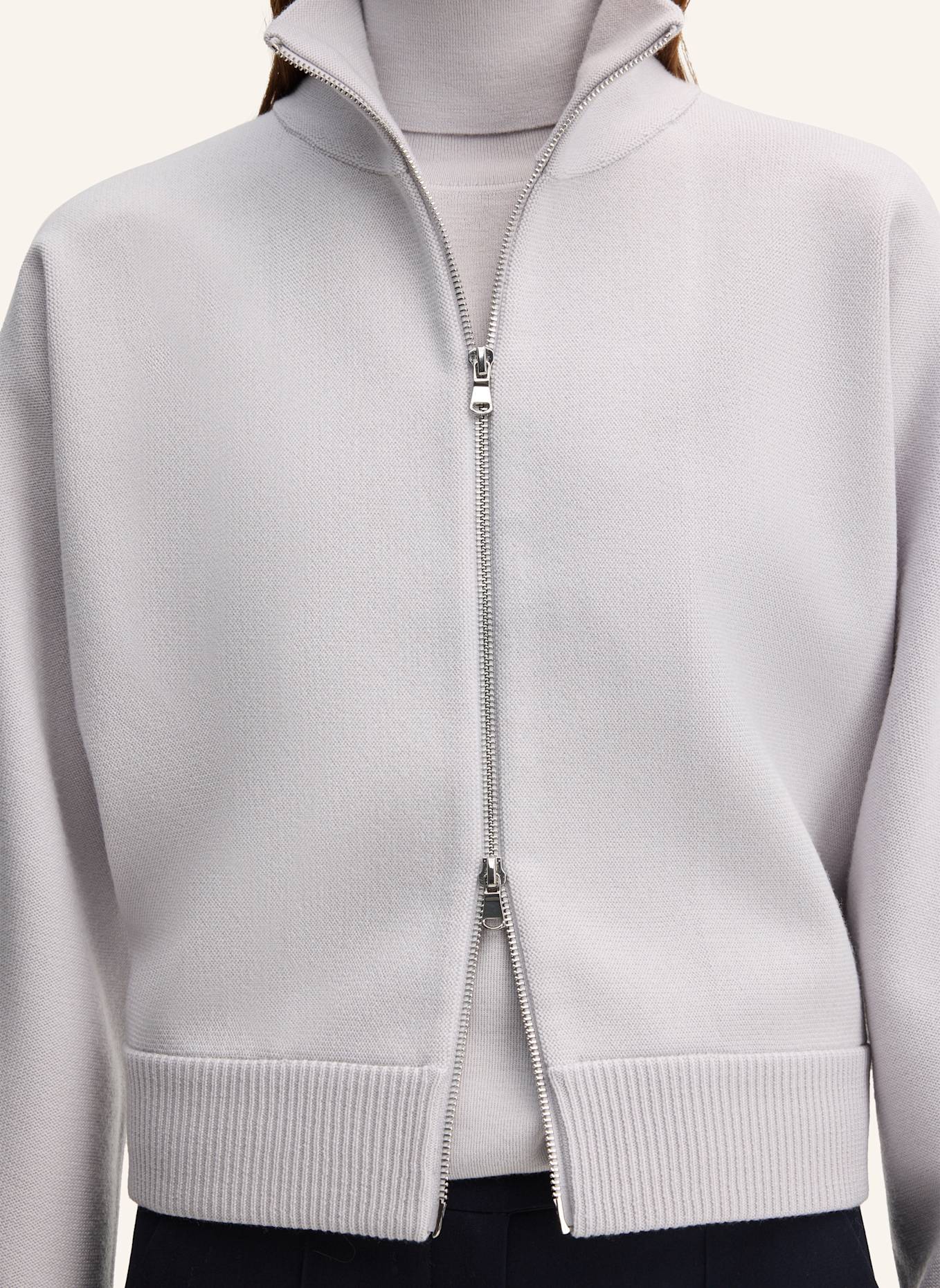 windsor. Strickjacke: GRAU