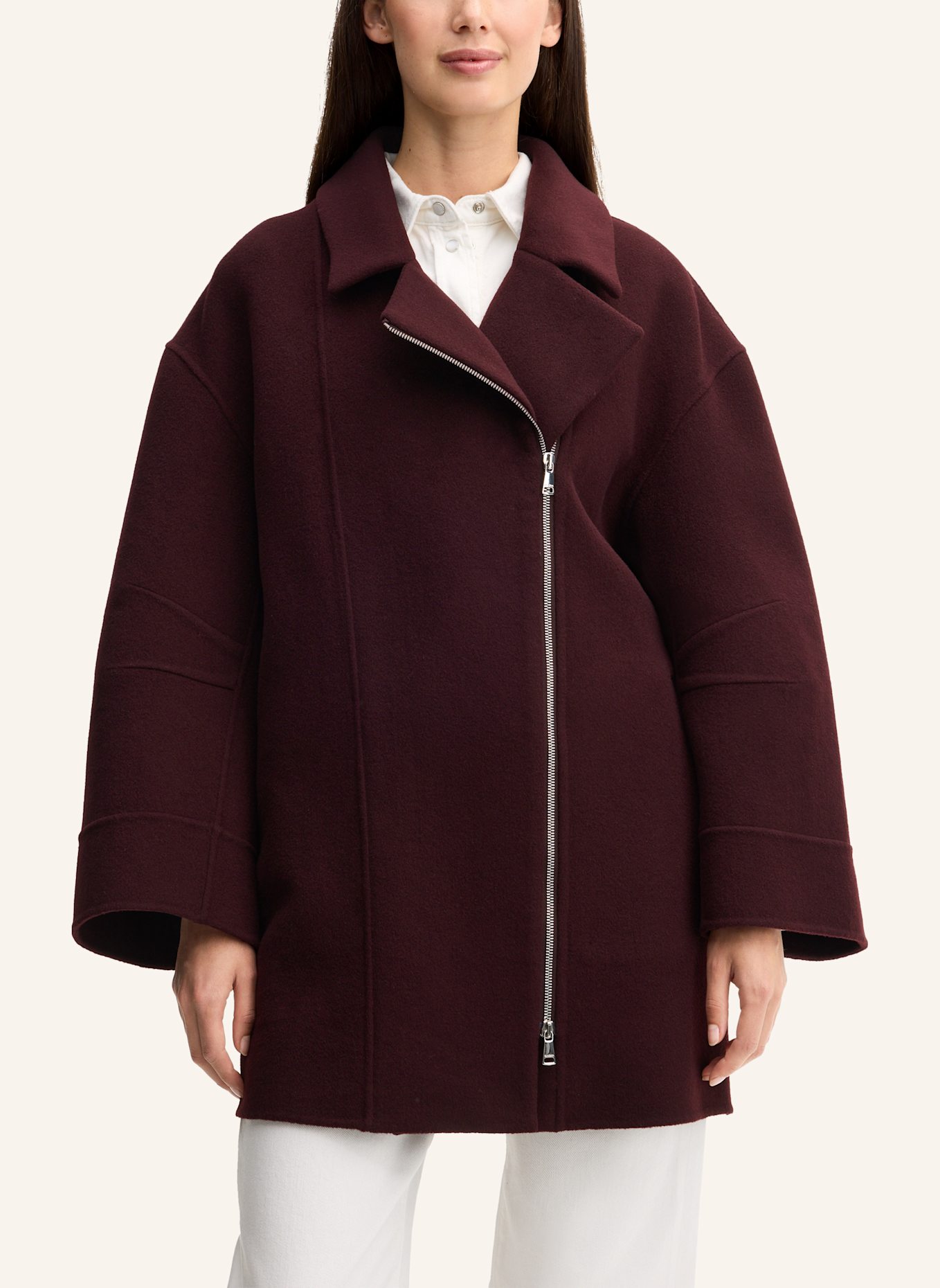 windsor. Jacke: DUNKELROT