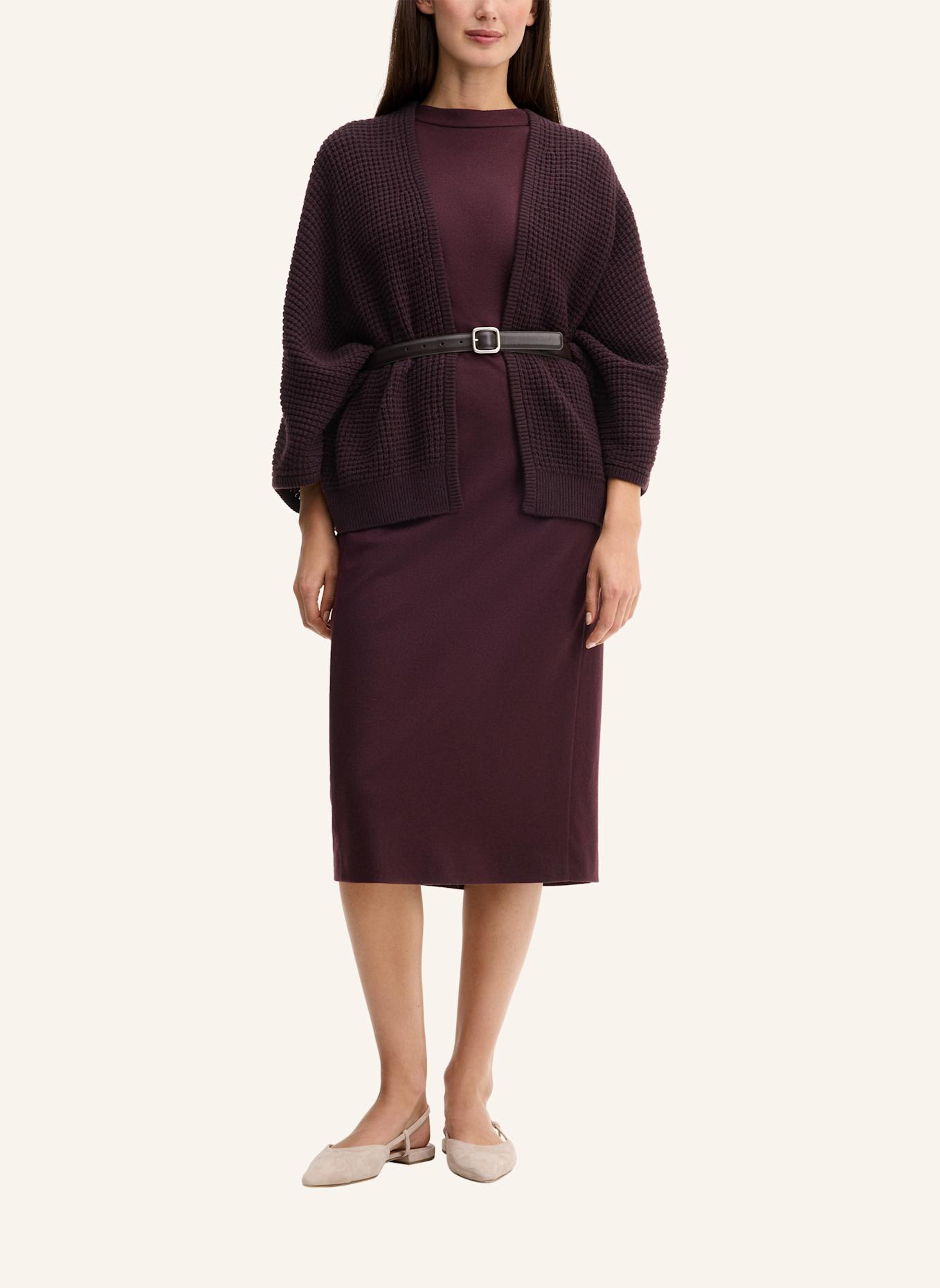 windsor. Kleid: DUNKELROT