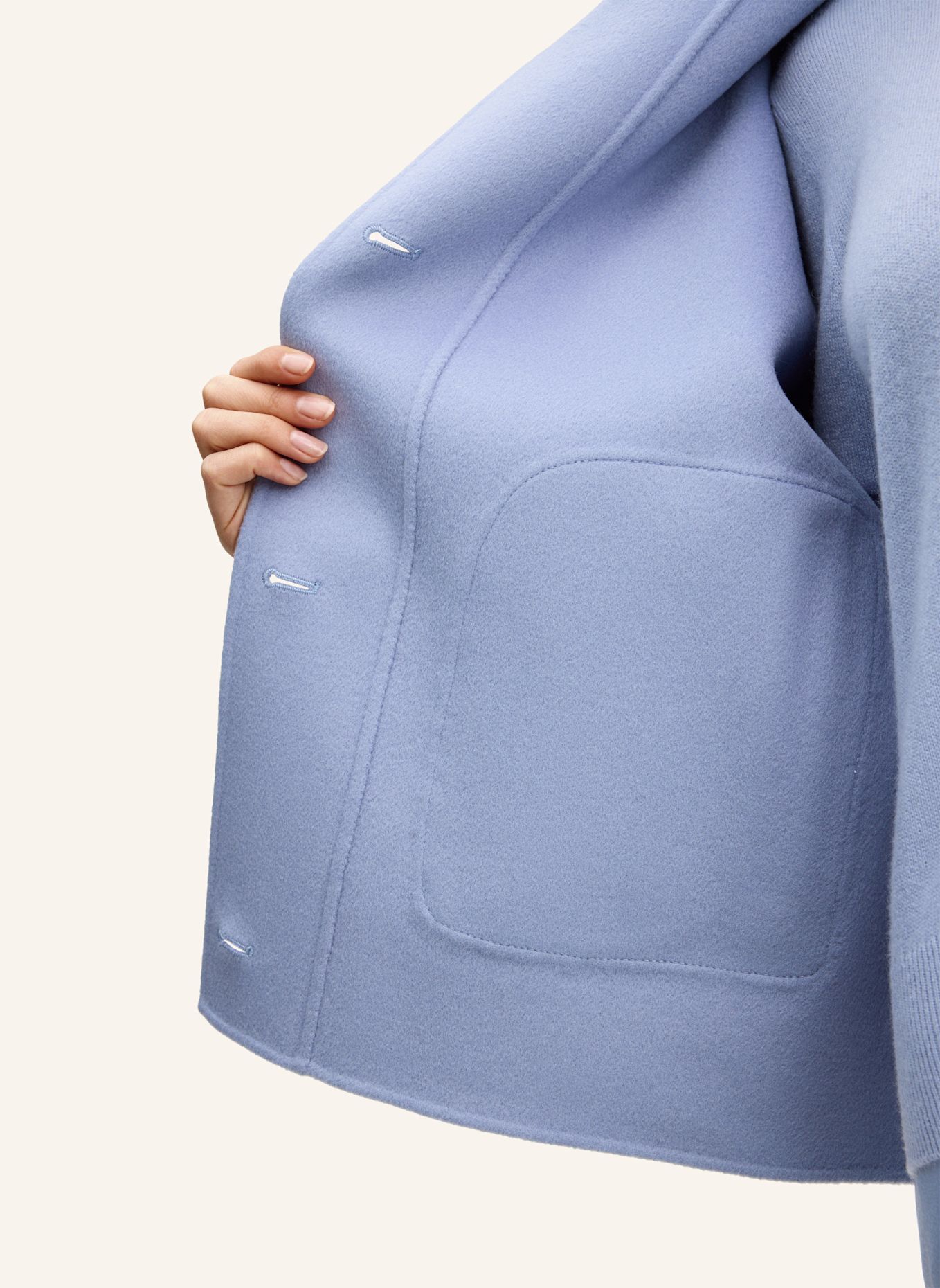 windsor. Jacke: HELLBLAU