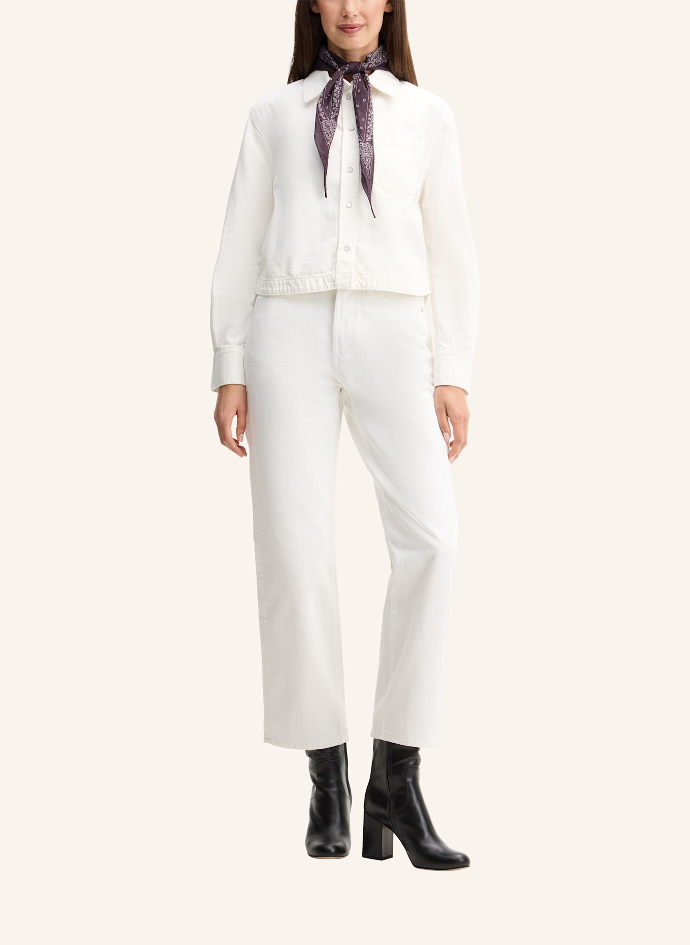 windsor. Jeansbluse: WEISS