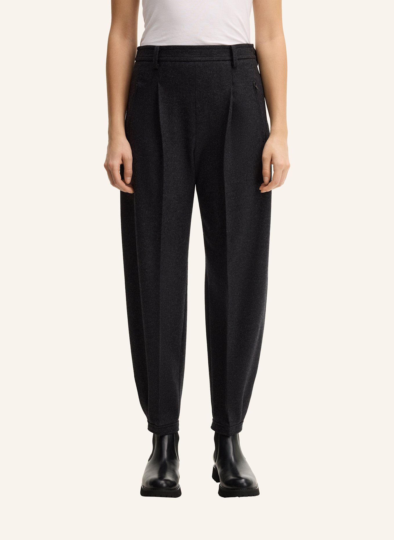 windsor. Hose: GRAU