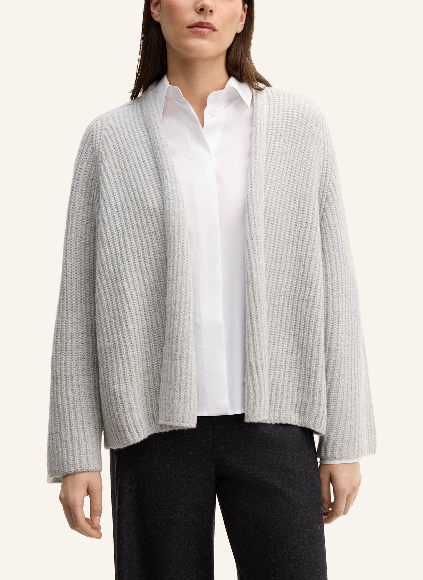 windsor. Strickhülle: GRAU