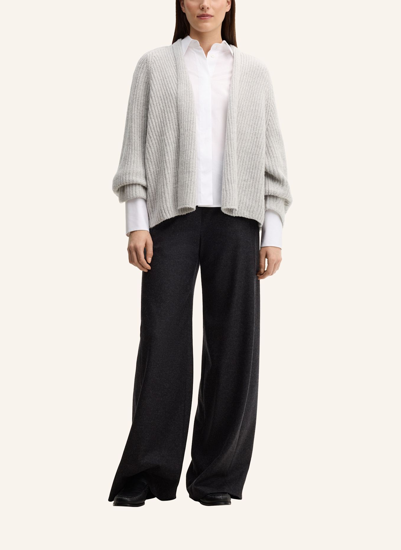 windsor. Strickhülle: GRAU
