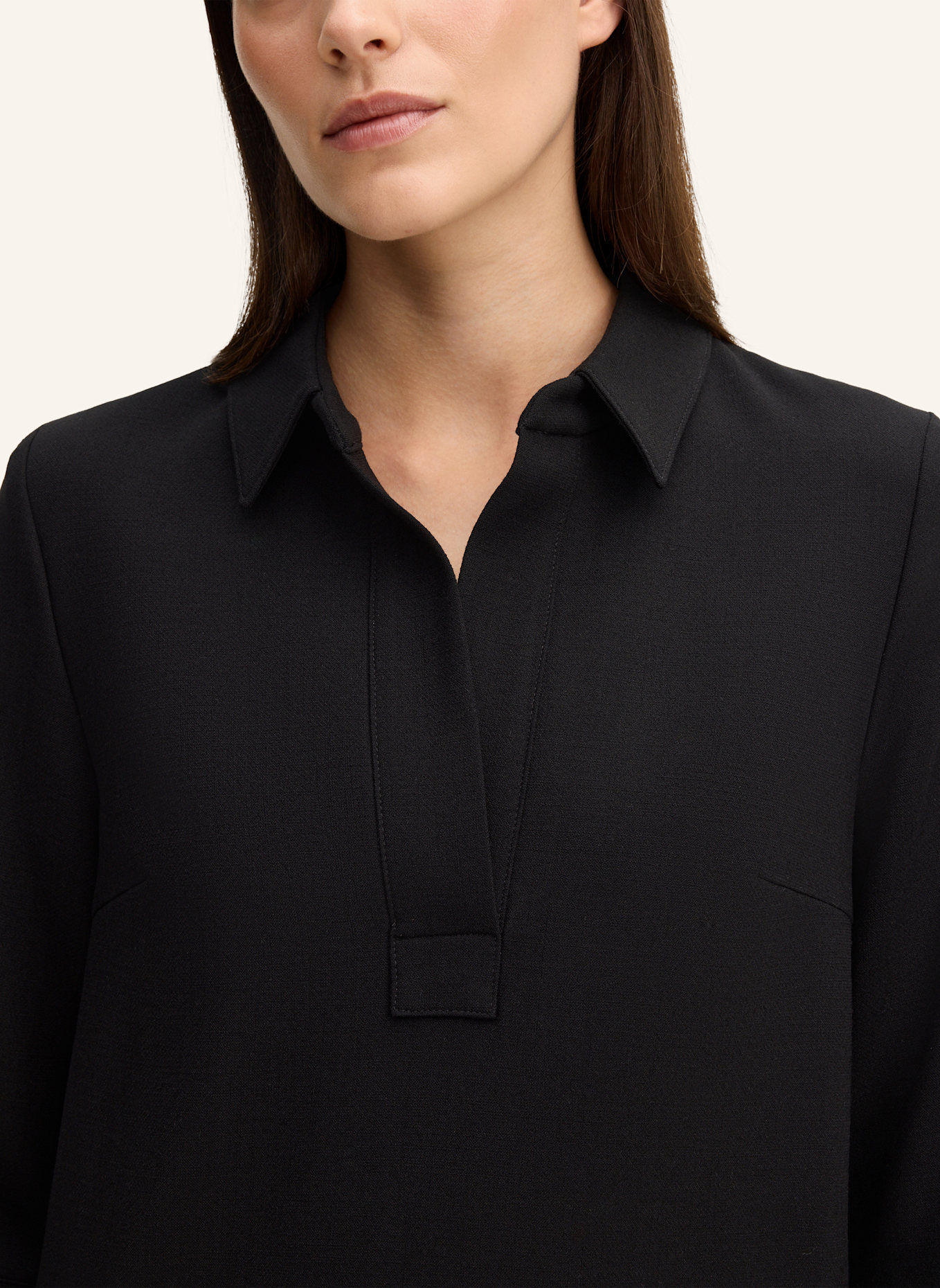 windsor. Kleid: SCHWARZ