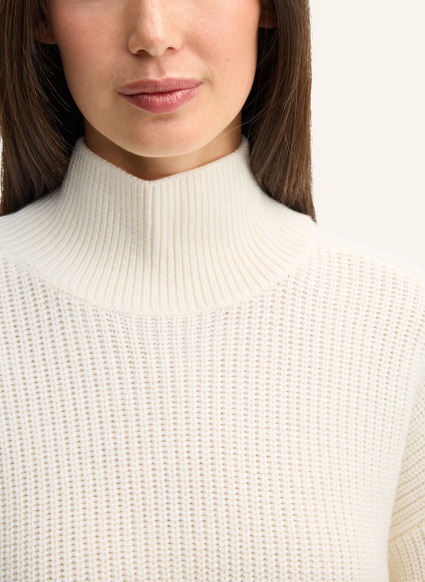 windsor. Pullover: WEISS