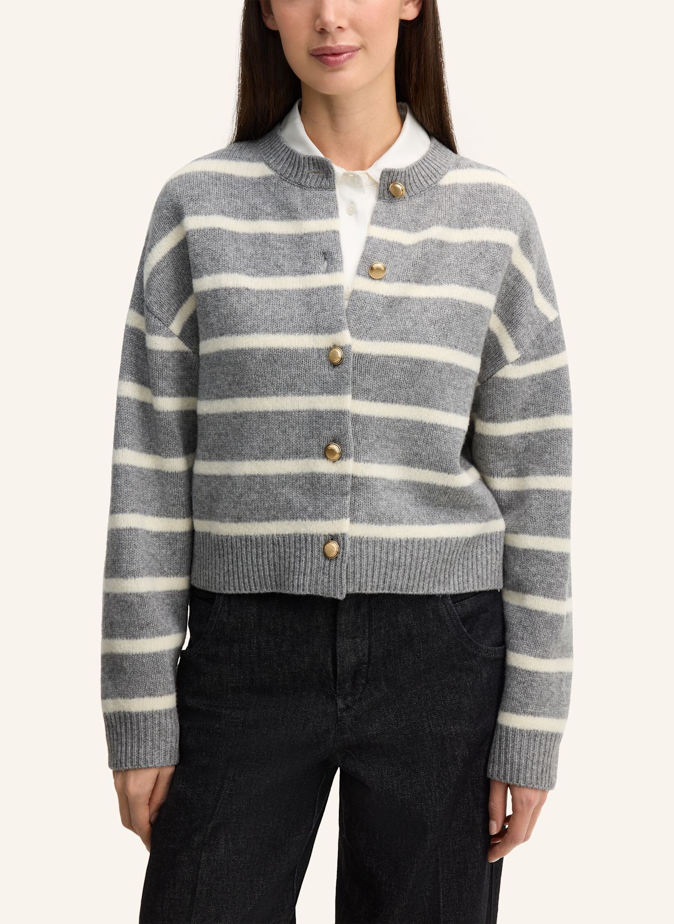 windsor. Cardigan: GRAU