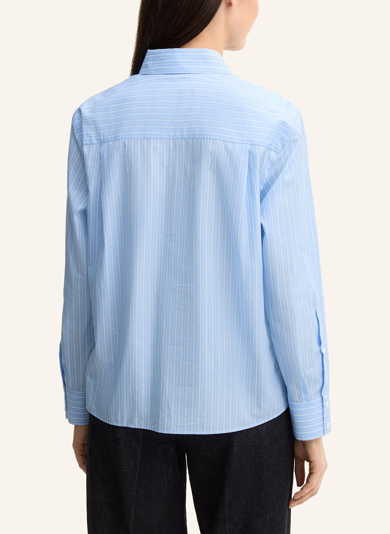 windsor. Hemdbluse: HELLBLAU