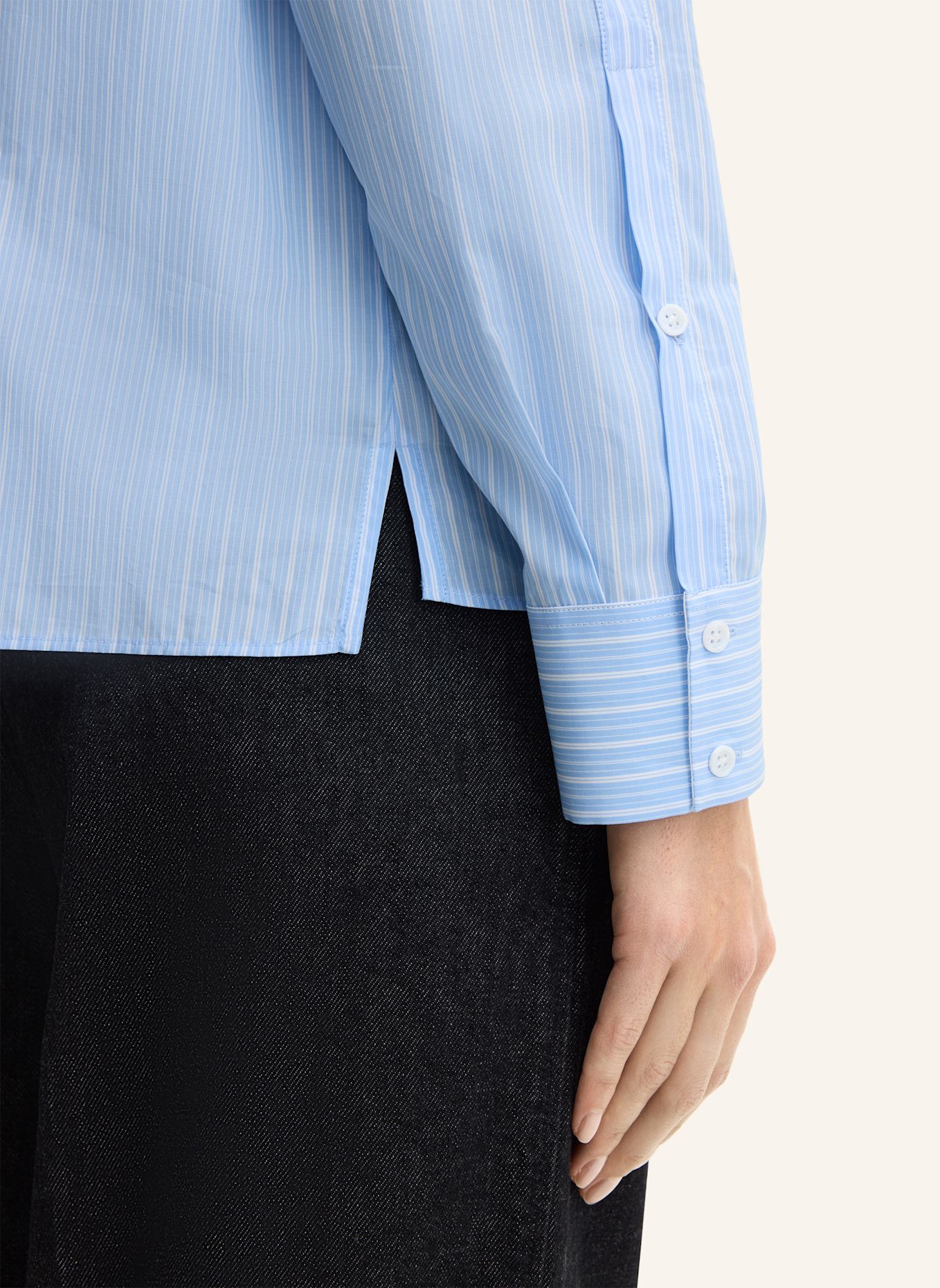 windsor. Hemdbluse: HELLBLAU