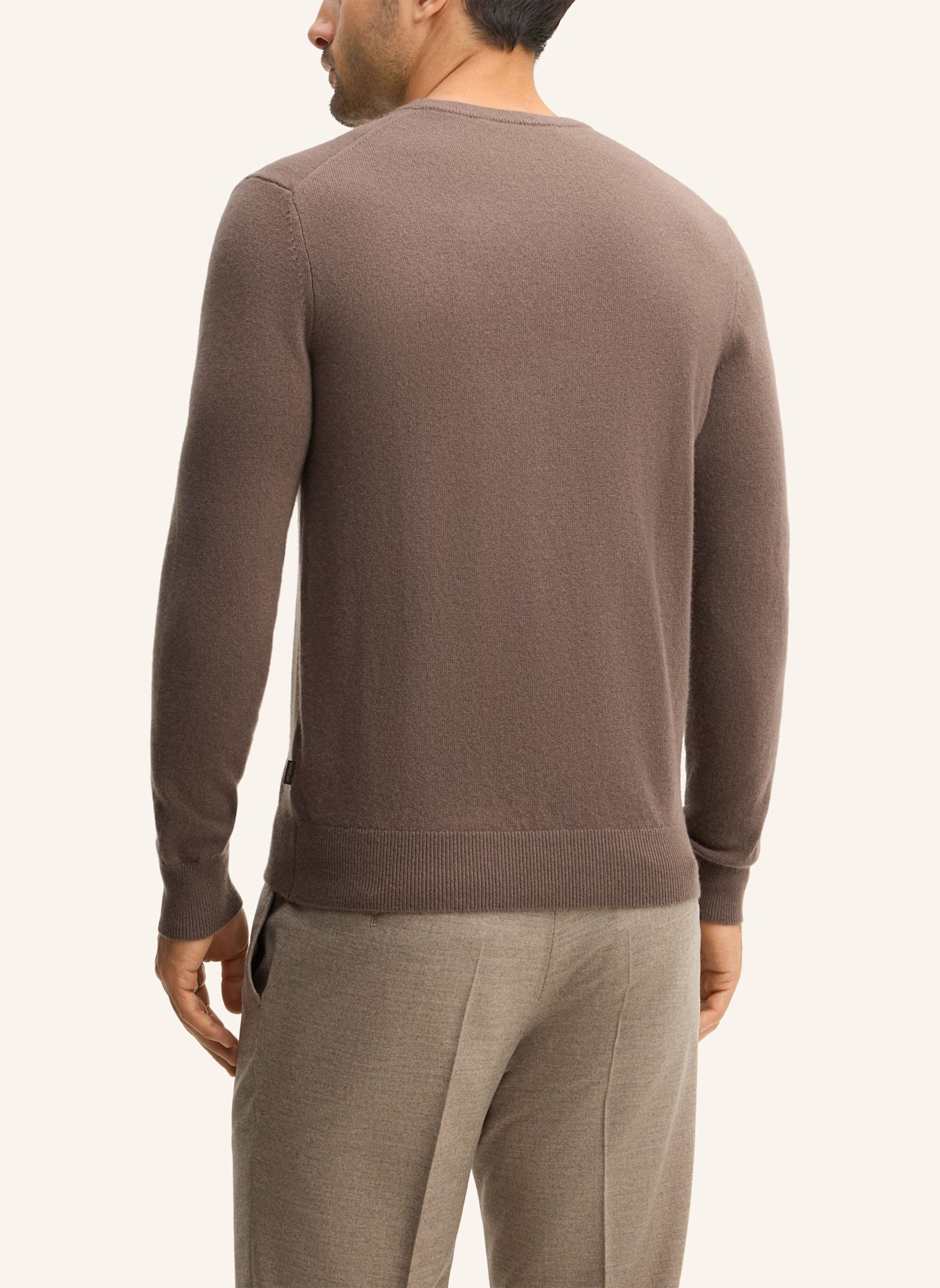 windsor. Pullover: HELLBRAUN
