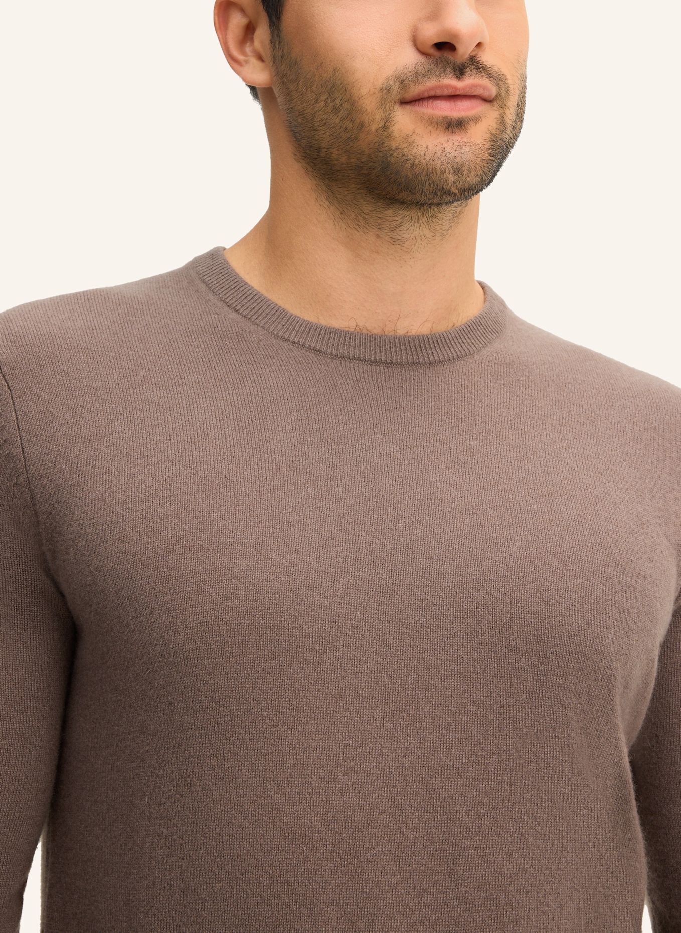 windsor. Pullover: HELLBRAUN