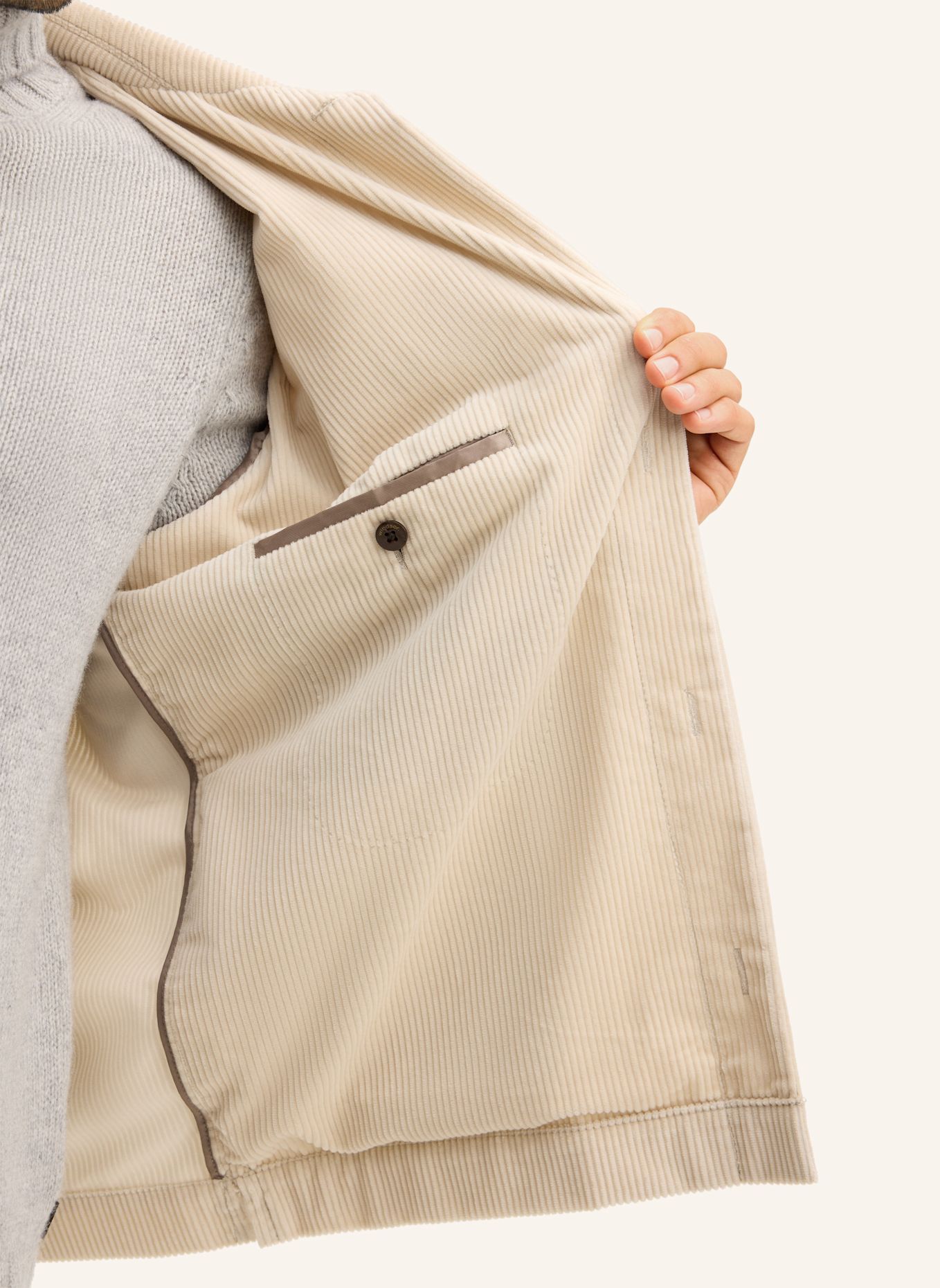 windsor. Overshirt: BEIGE