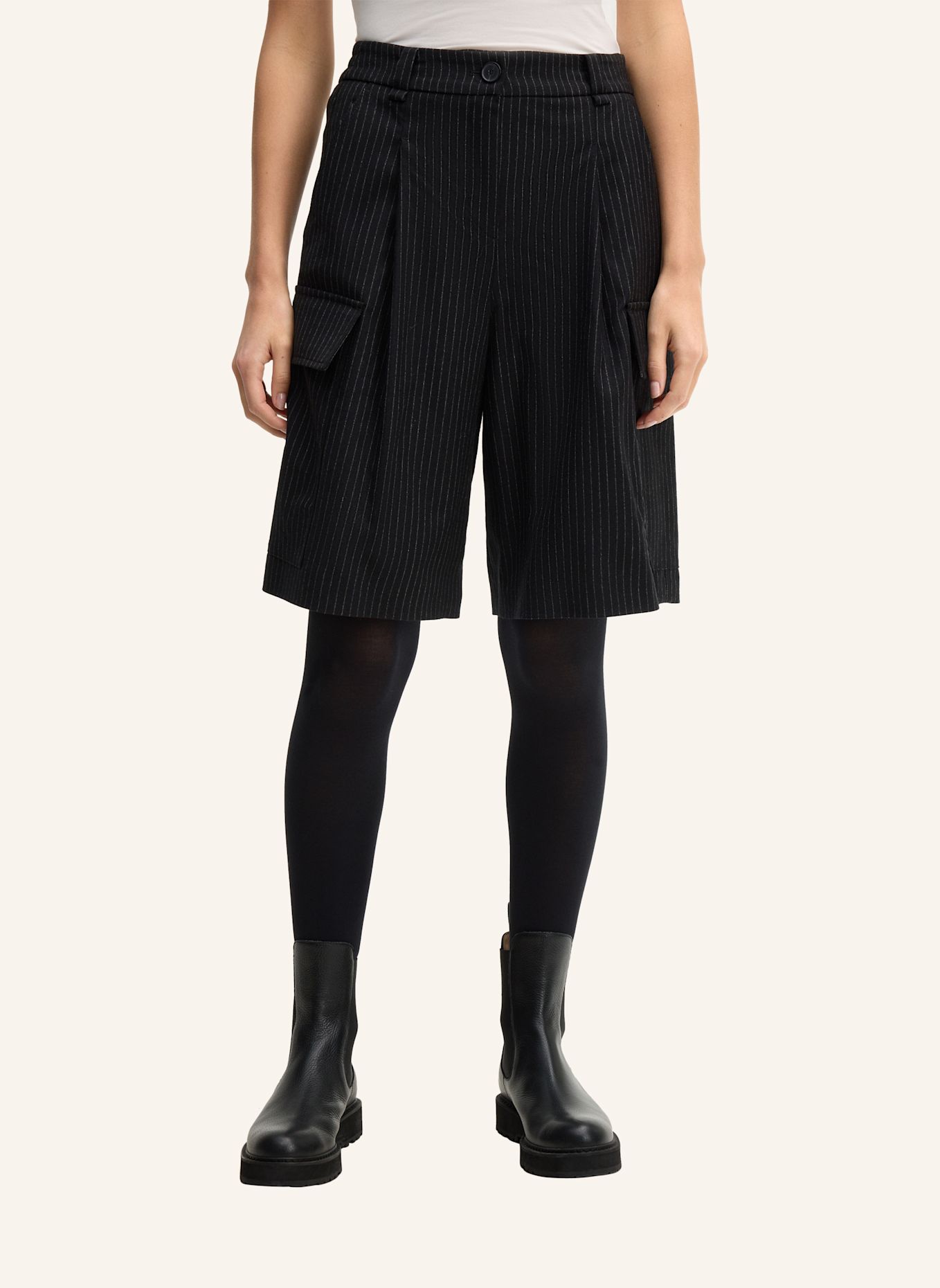 windsor. Bermudas: SCHWARZ