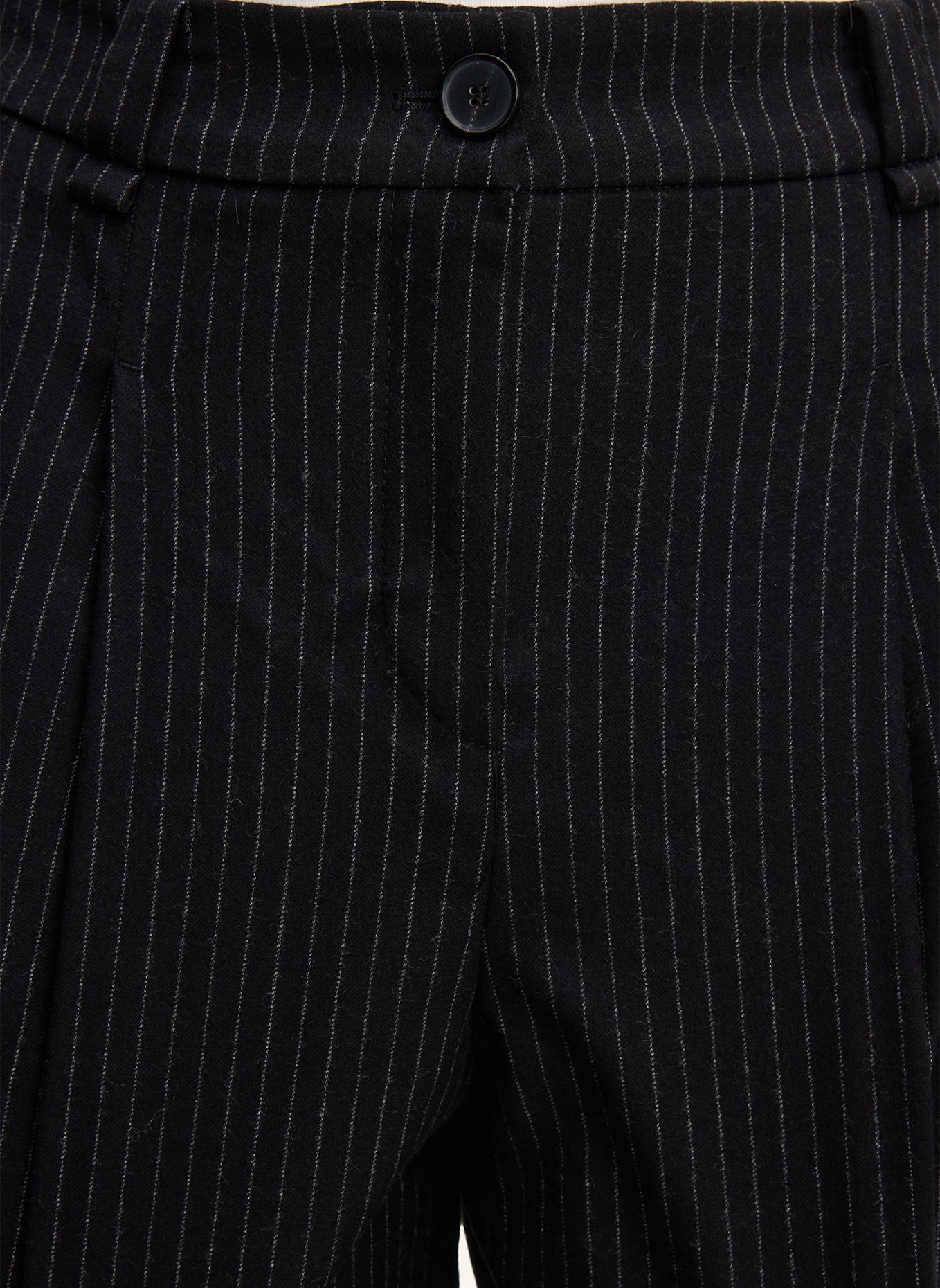windsor. Bermudas: SCHWARZ