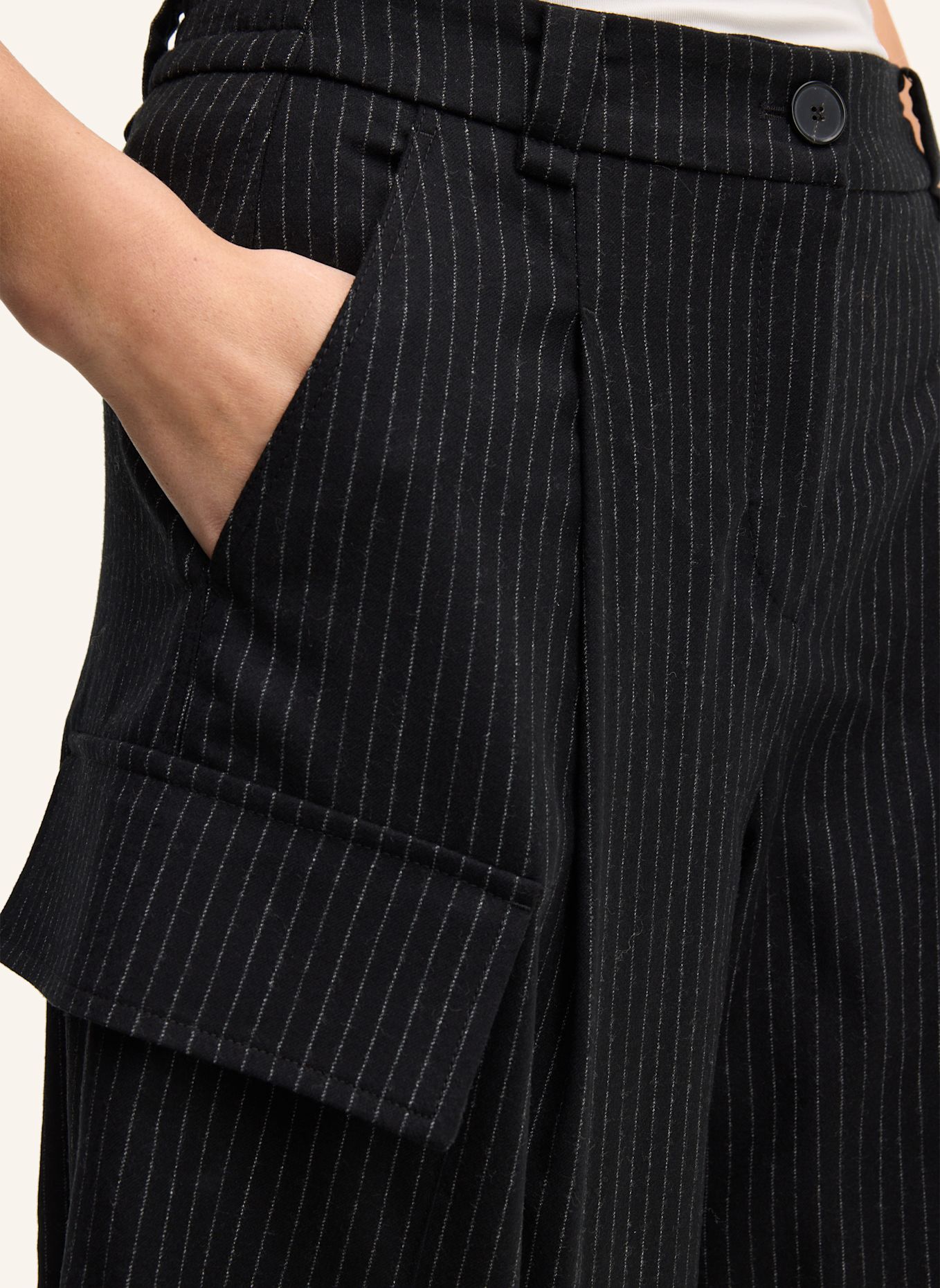 windsor. Bermudas: SCHWARZ