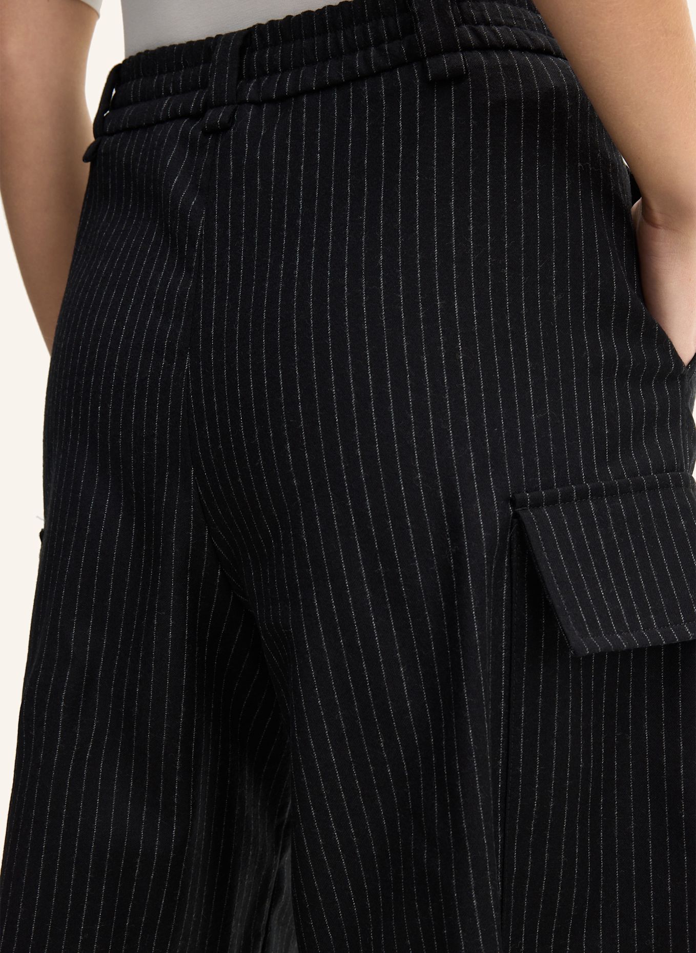 windsor. Bermudas: SCHWARZ