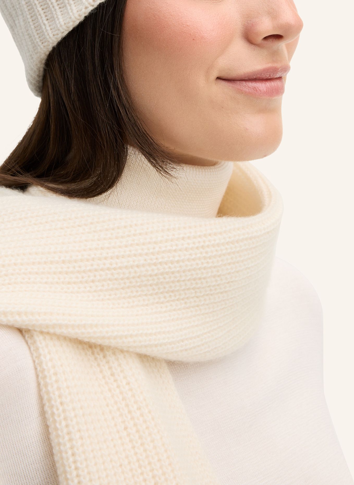 windsor. Pullover: WEISS