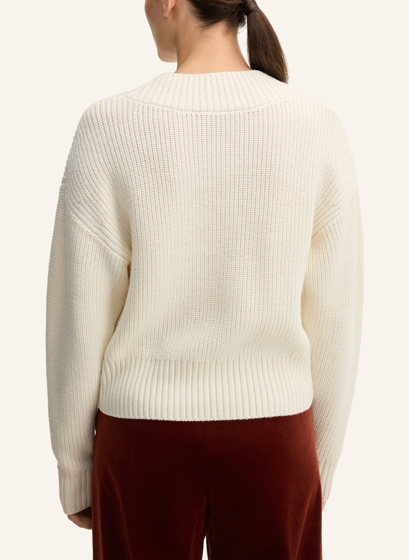 windsor. Pullover: WEISS