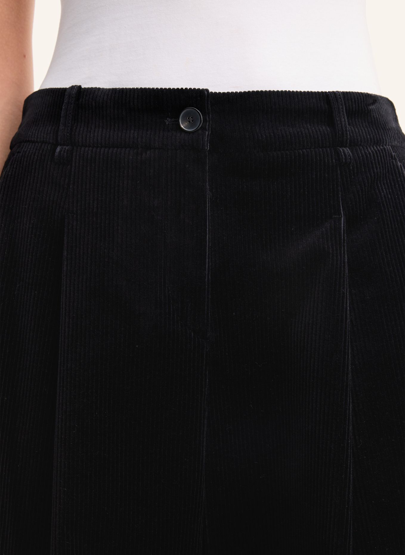 windsor. Cordhose: SCHWARZ