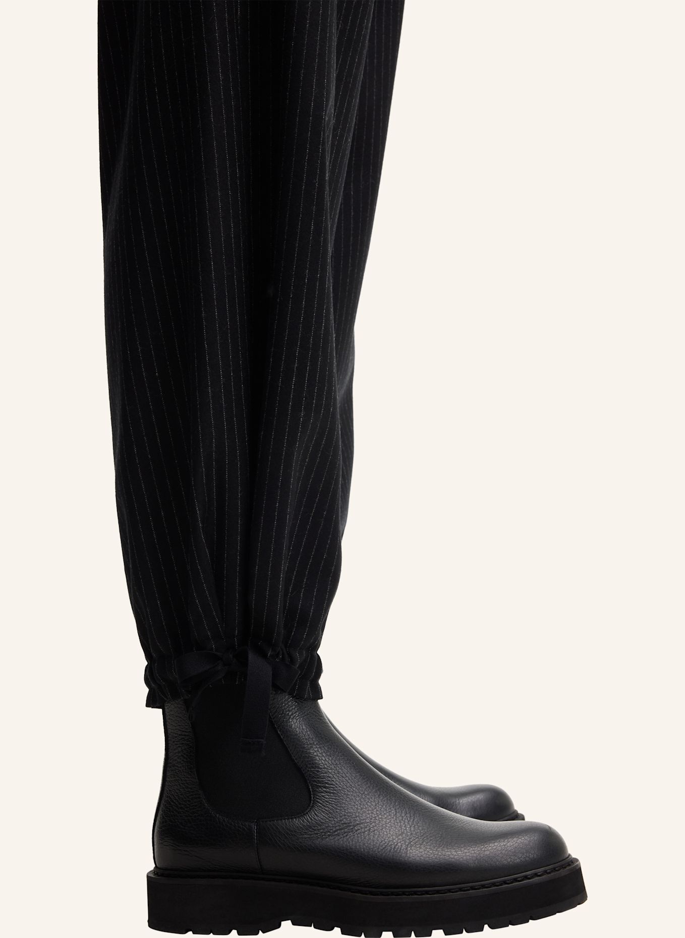 windsor. Ballonhose: SCHWARZ