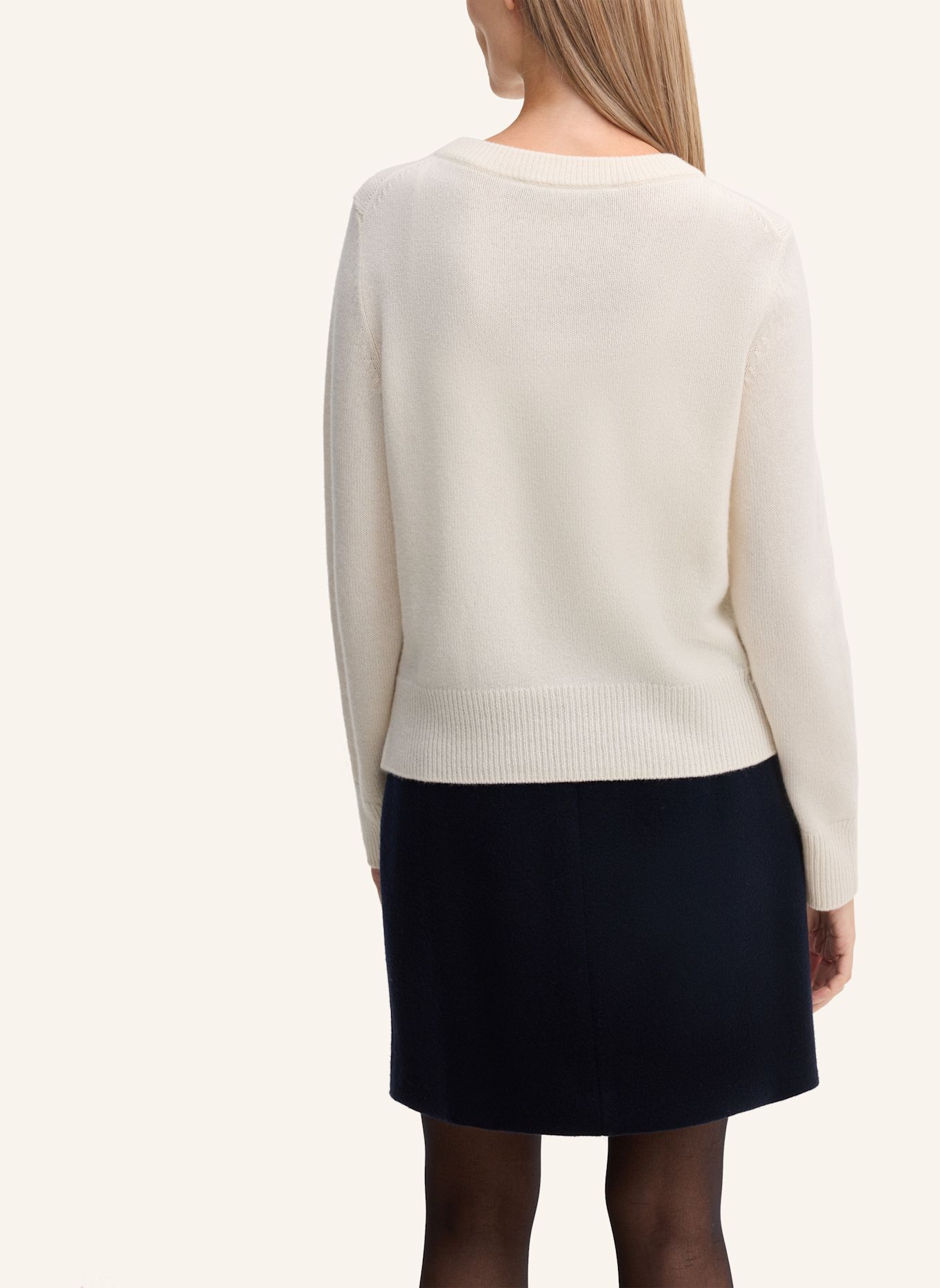 windsor. Pullover: WEISS