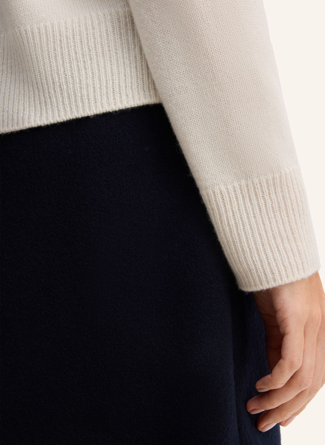 windsor. Pullover: WEISS