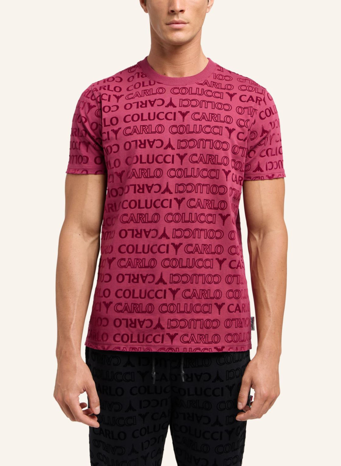 CARLO COLUCCI T-Shirt "Monogram Flock" DI PENTA, Farbe: DUNKELROT/ ROT (Bild 5)