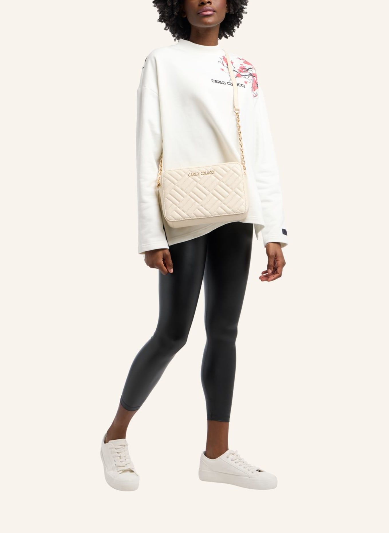 CARLO COLUCCI Gesteppte Camera Bag DOLZAN: CREME