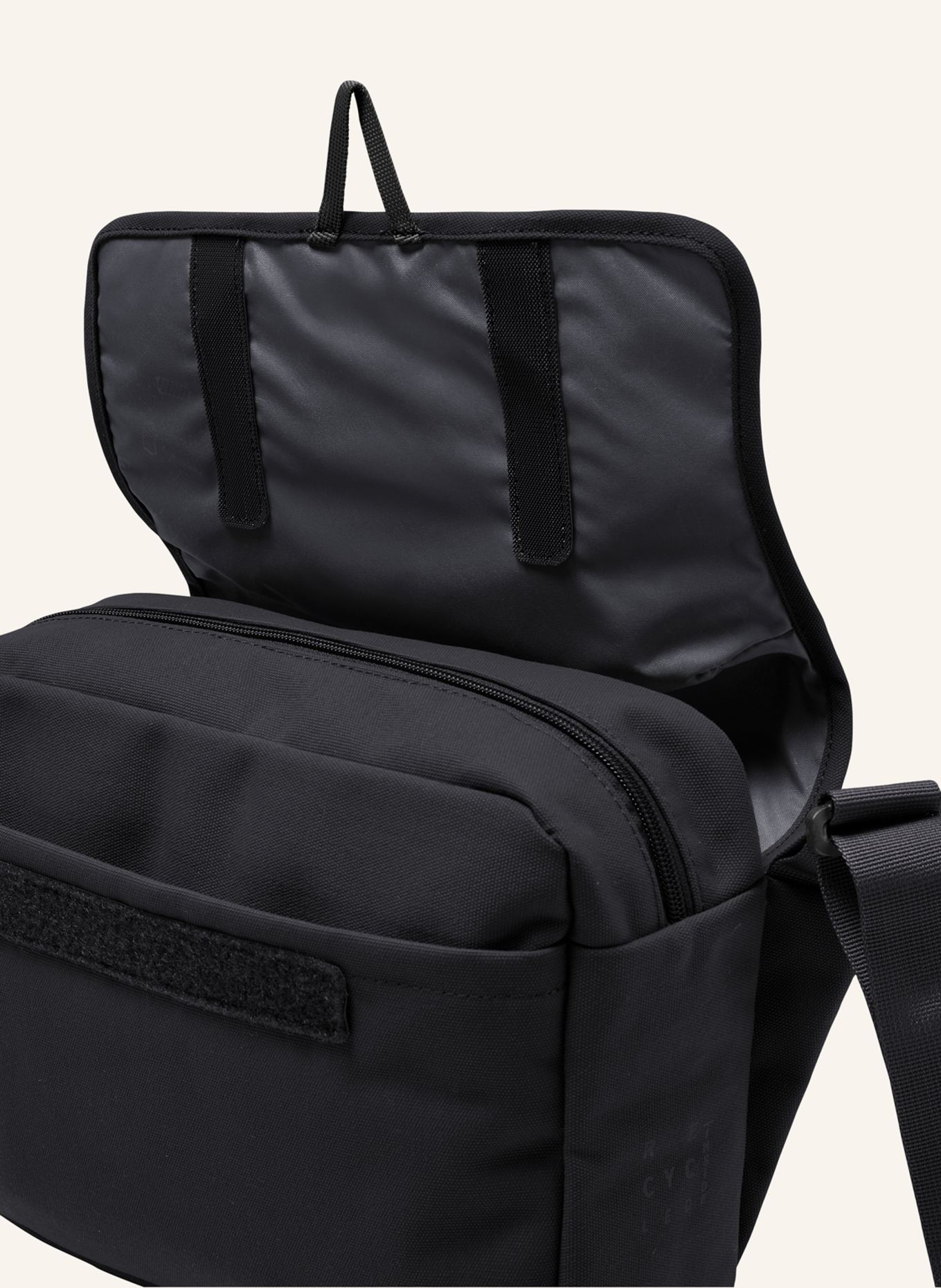 VAUDE Umhängetasche COREWAY 6L: SCHWARZ