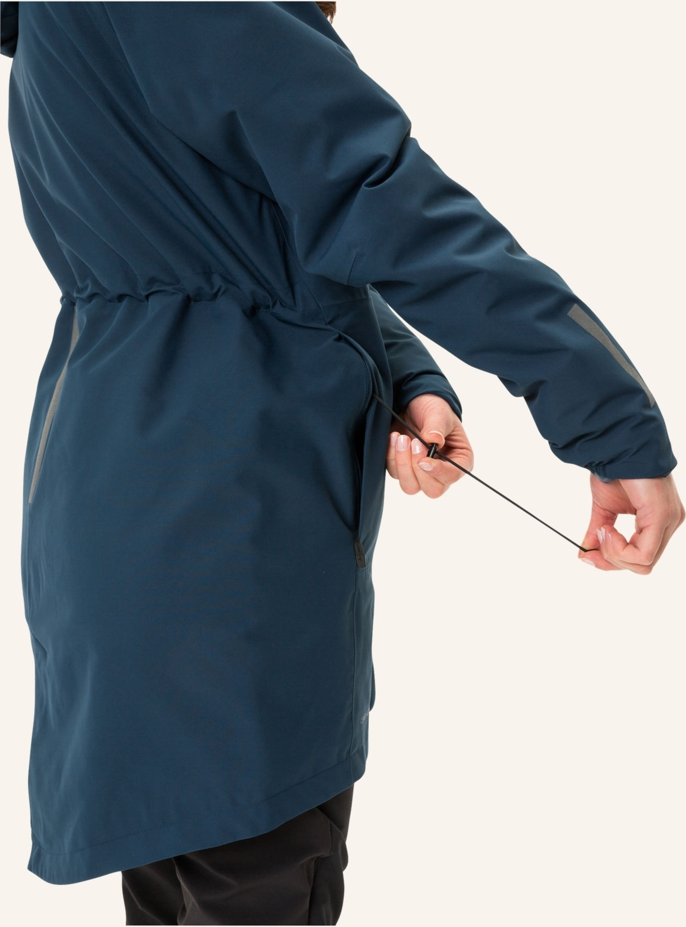 VAUDE Radjacke W CYCLIST PADDED PARKA II: BLAU