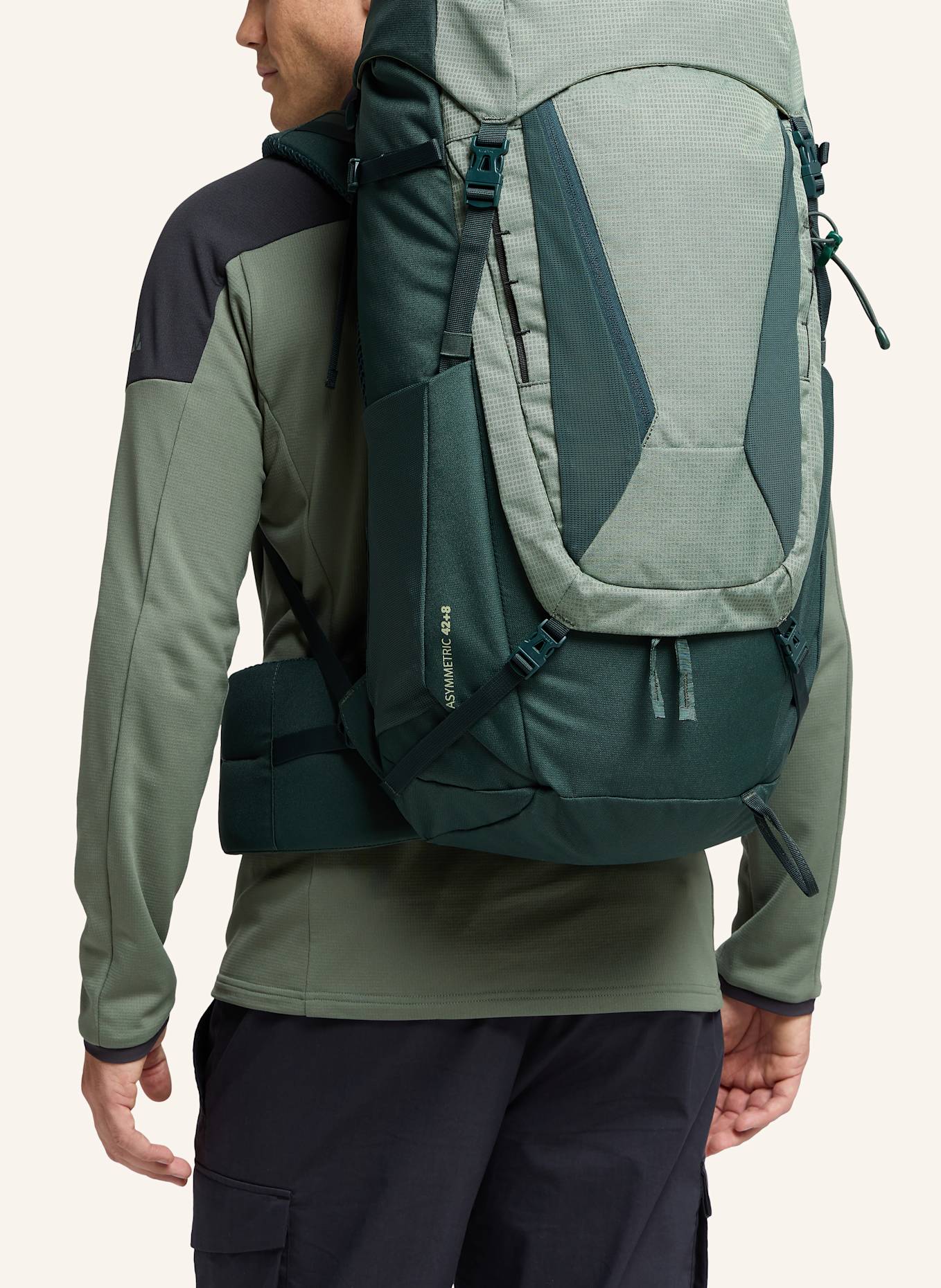 VAUDE Rucksack ASYMMETRIC 42+8 l: MINT