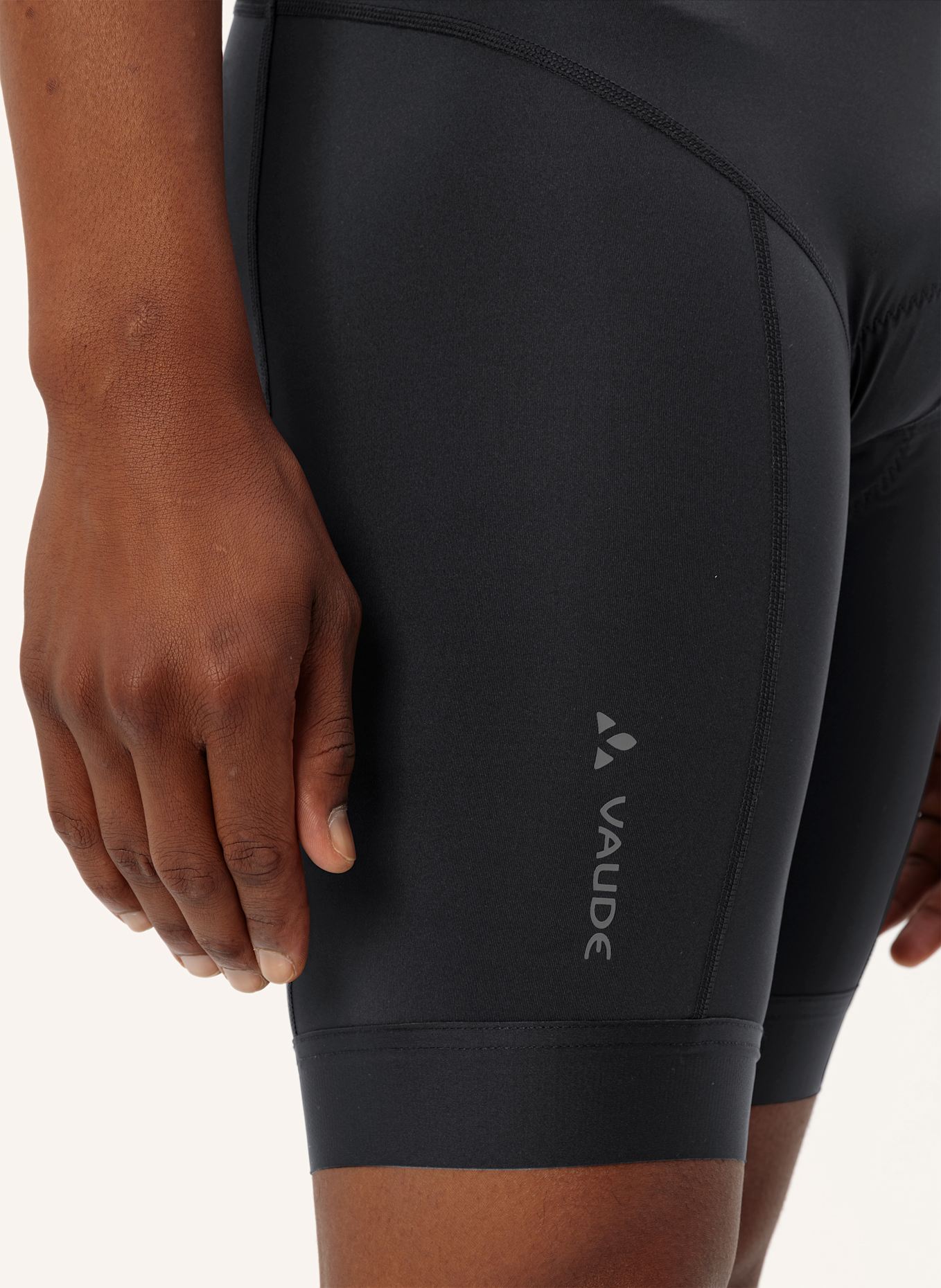 VAUDE Radhose mit Trägern und gepolstertem Einsatz M KURO ESSENTIAL BIB: SCHWARZ