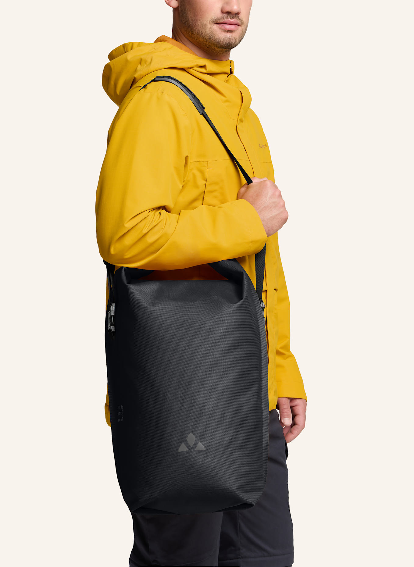 VAUDE Fahrradtasche URBAN CARGO: SCHWARZ