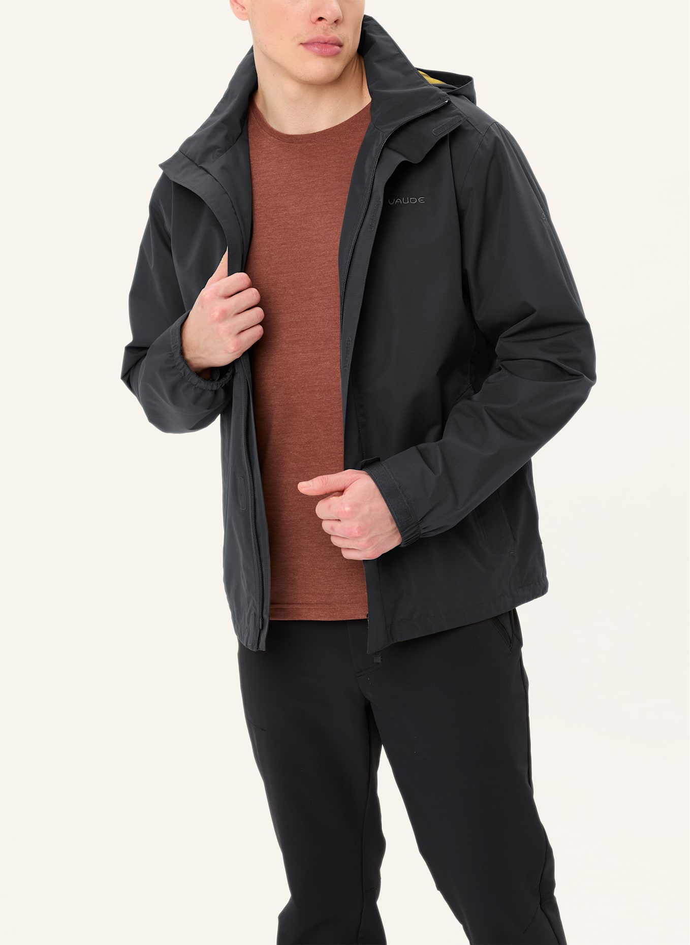 VAUDE Regenjacke ESCAPE LIGHT: SCHWARZ/ GELB