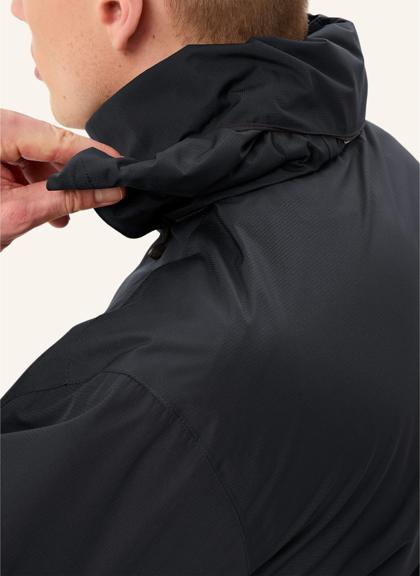 VAUDE Regenjacke ESCAPE LIGHT: SCHWARZ/ GELB