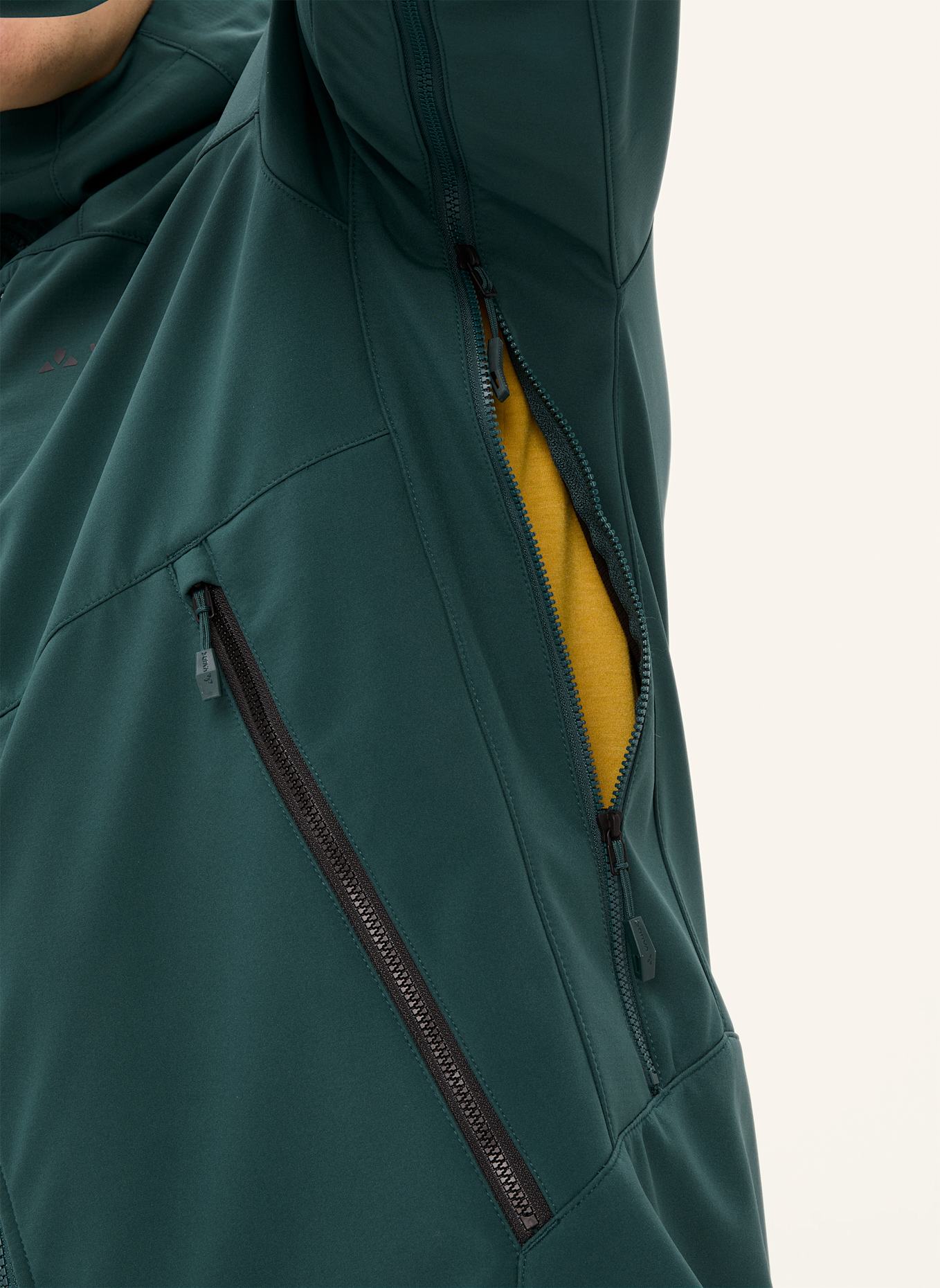 VAUDE Softshell-Jacke ROCCIA II: GRÜN