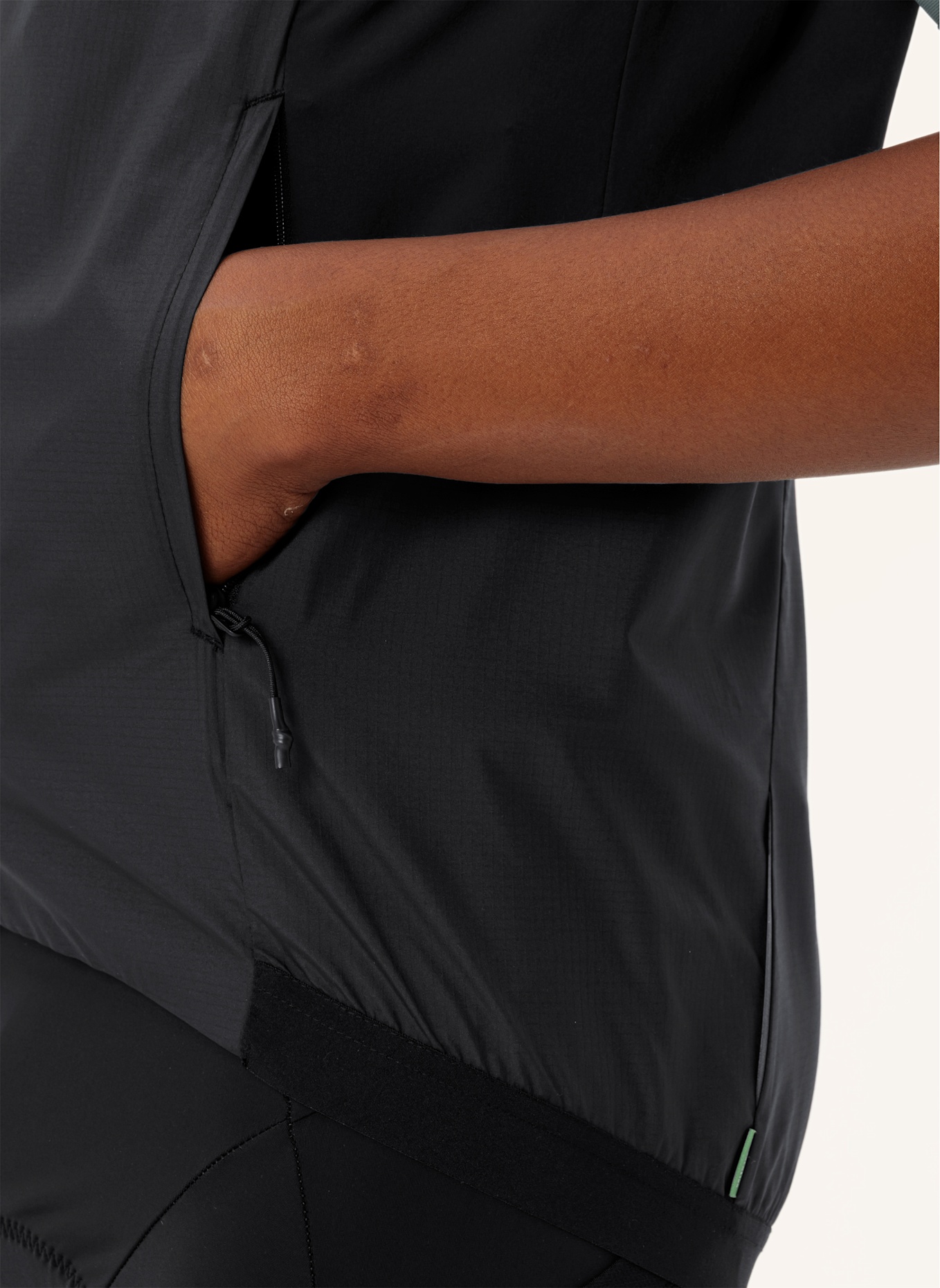 VAUDE Radweste M KURO AIR VEST: SCHWARZ