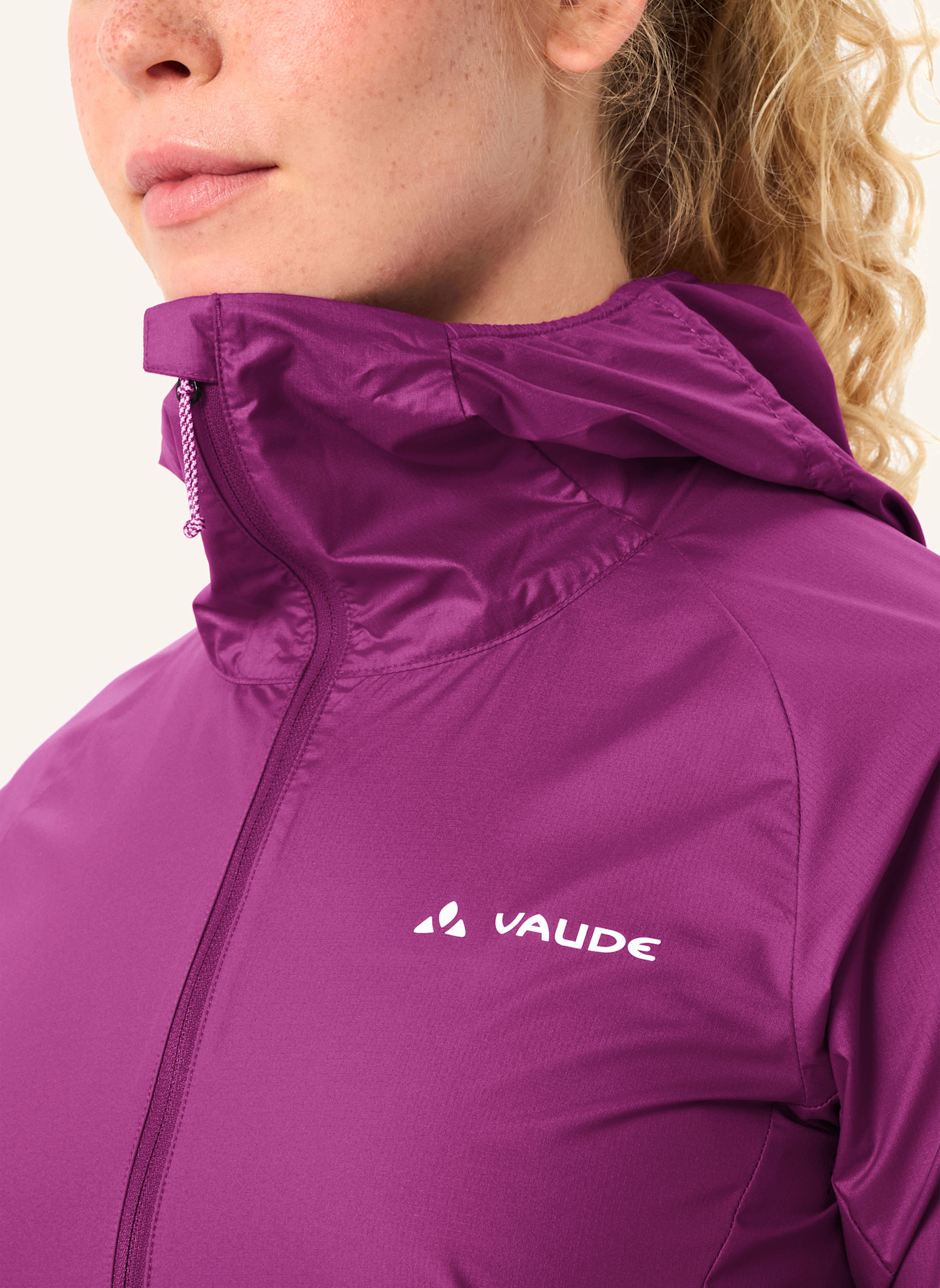 VAUDE Outdoor-Jacke W SCOPI WIND JACKET: PINK/ FUCHSIA