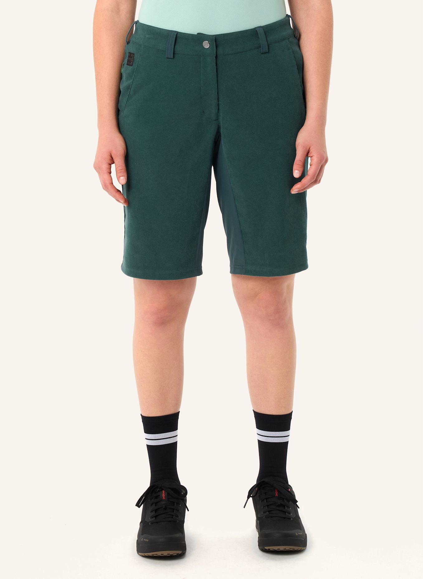 VAUDE Radhose ohne gepolsterten Einsatz W LOAMER BASE CORD SHORTS: GRÜN