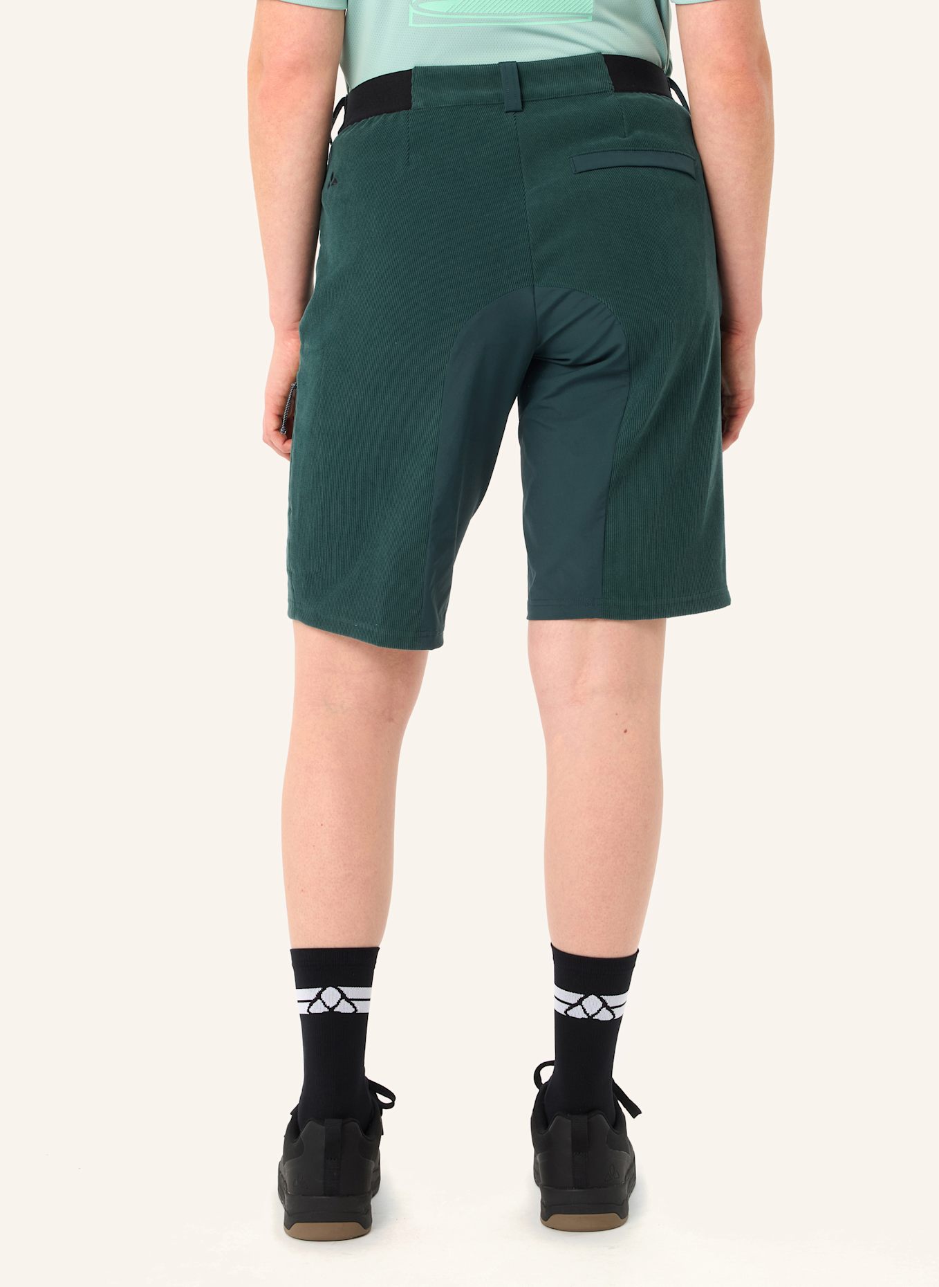 VAUDE Radhose ohne gepolsterten Einsatz W LOAMER BASE CORD SHORTS: GRÜN
