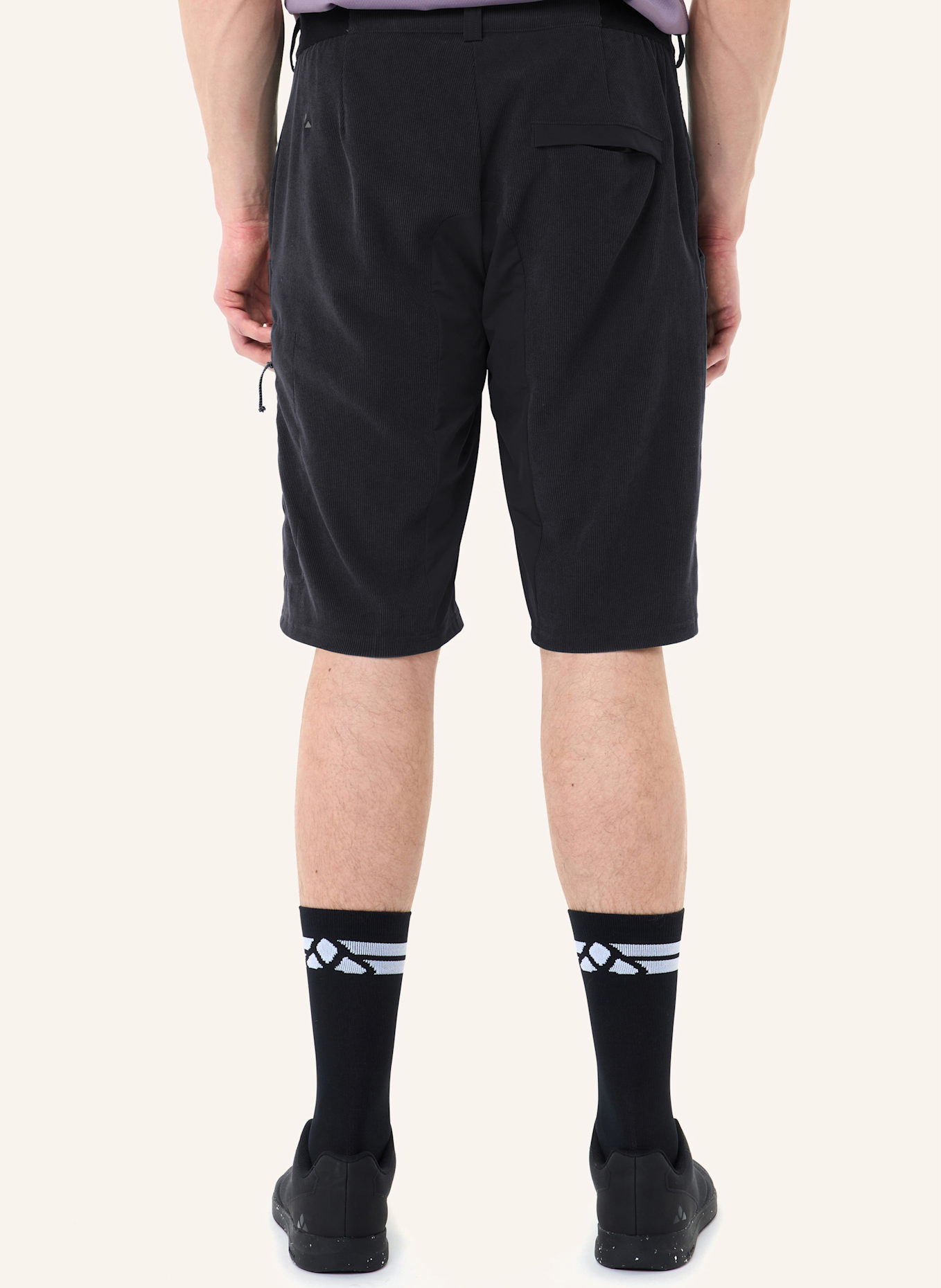 VAUDE Radhose ohne gepolsterten Einsatz M LOAMER BASE CORD SHORTS: SCHWARZ