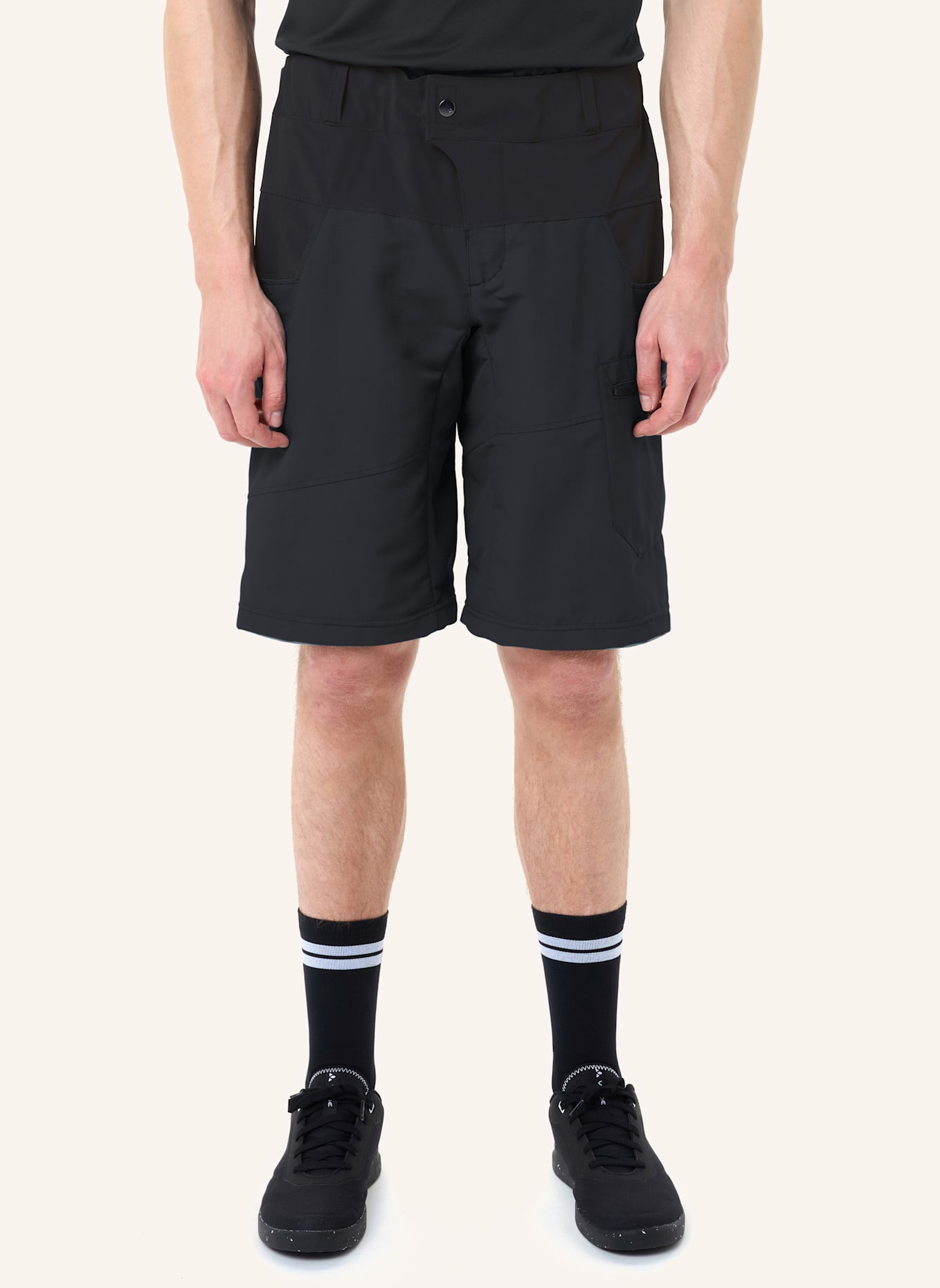 VAUDE Radhose mit gepolstertem Einsatz M QIMSA SHORTS II: SCHWARZ