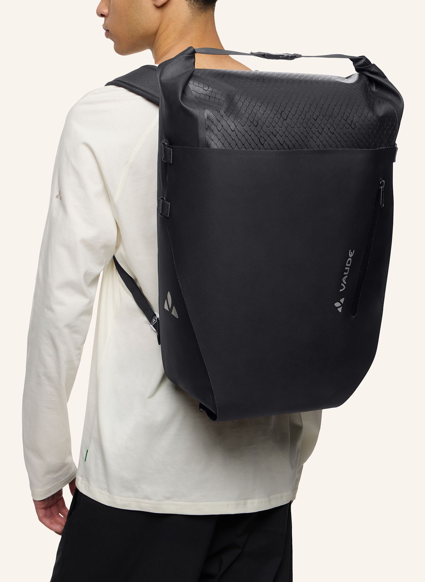 VAUDE Hinterradtasche AQUA TRANSFORMER 26: SCHWARZ