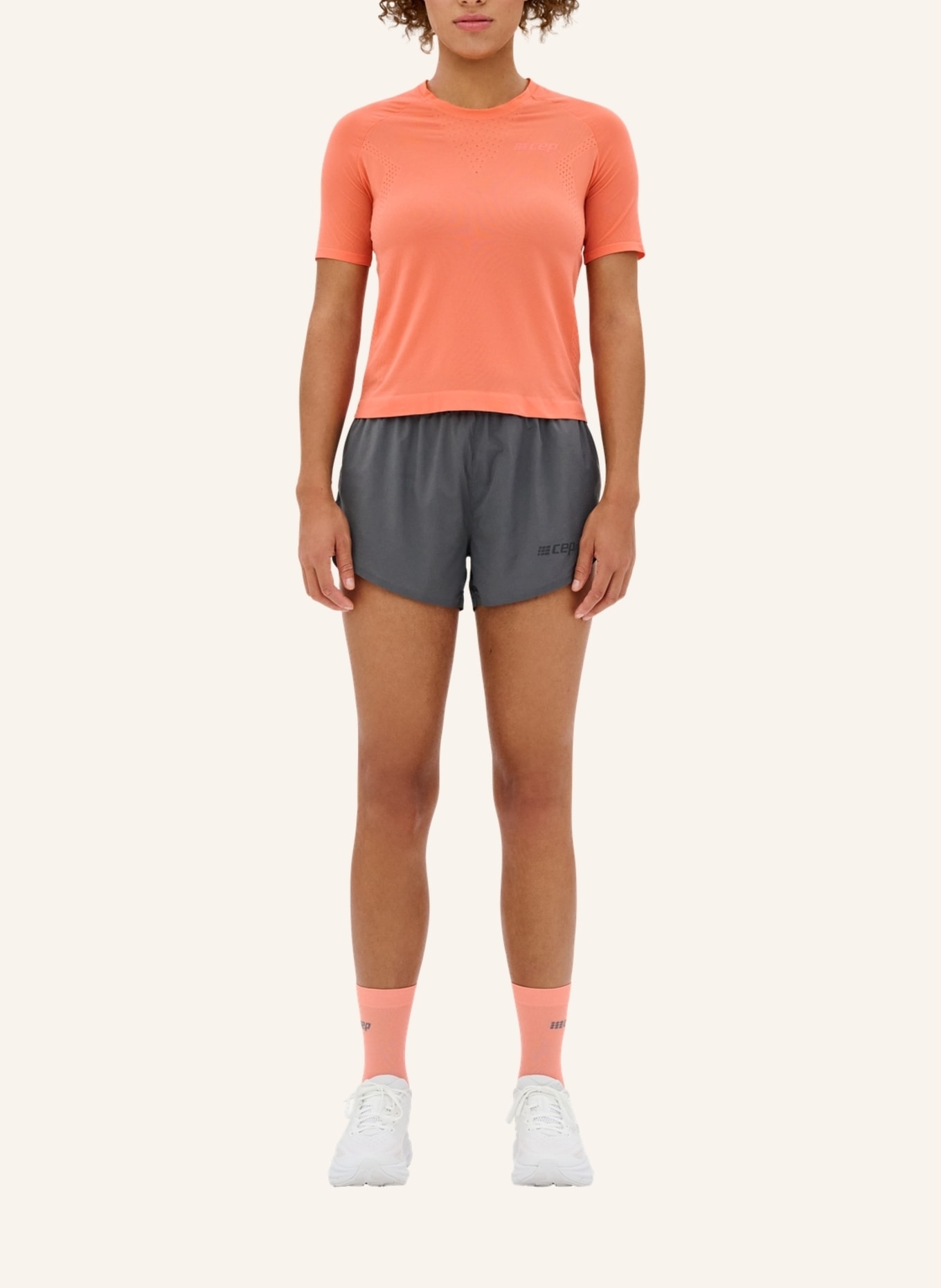 cep Laufshirt THE RUN SHORT SLEEVE, Farbe: ORANGE (Bild 4)