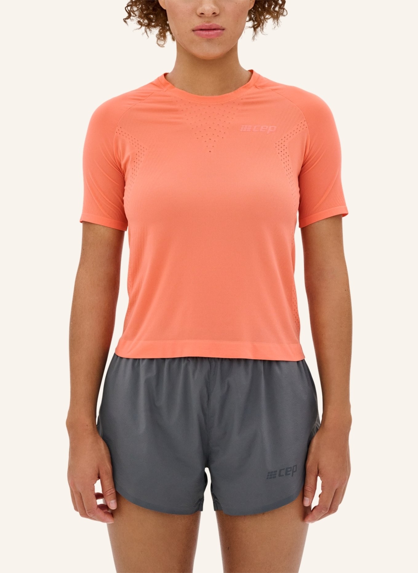 cep Laufshirt THE RUN SHORT SLEEVE, Farbe: ORANGE (Bild 3)