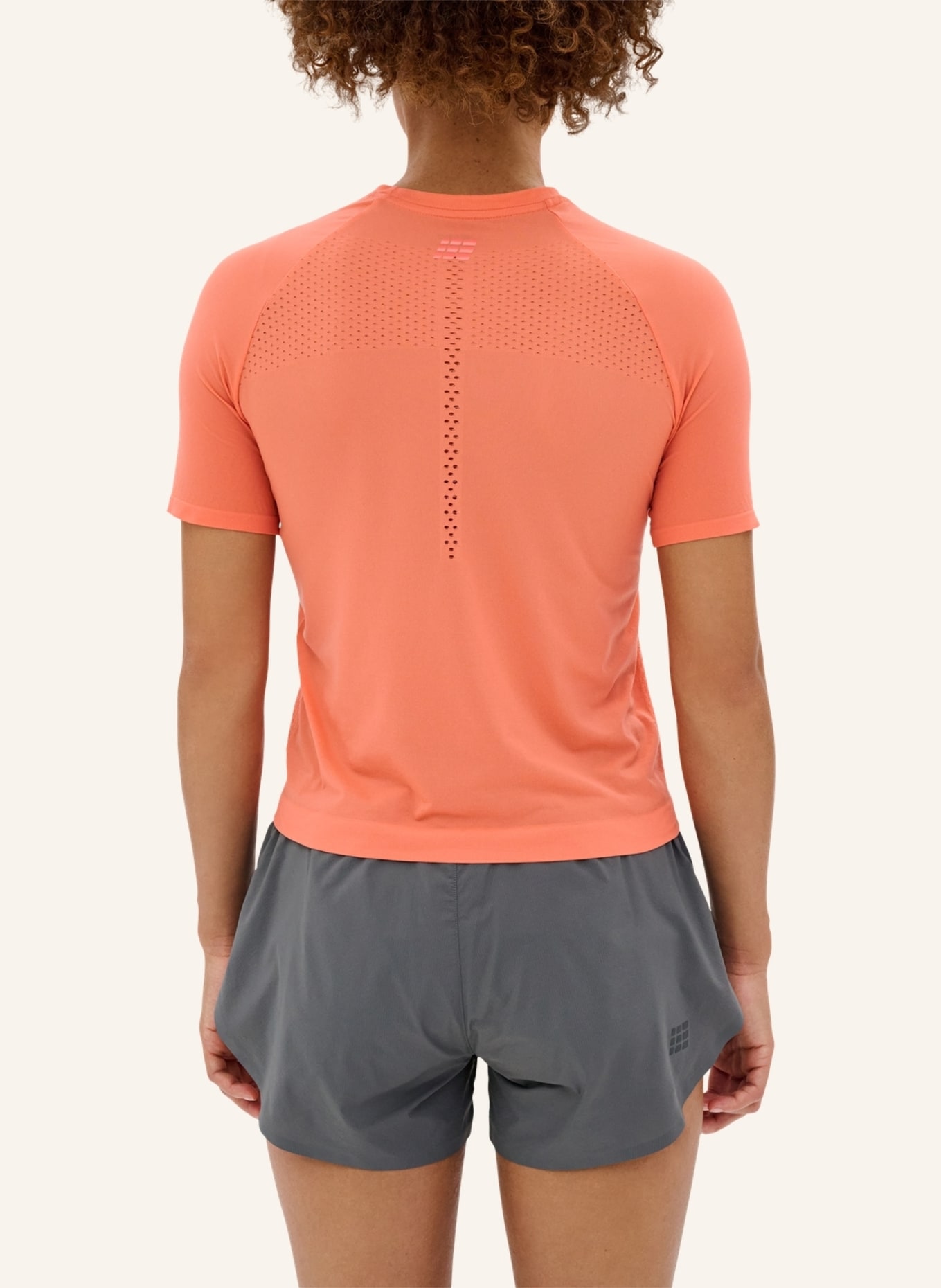 cep Laufshirt THE RUN SHORT SLEEVE, Farbe: ORANGE (Bild 2)