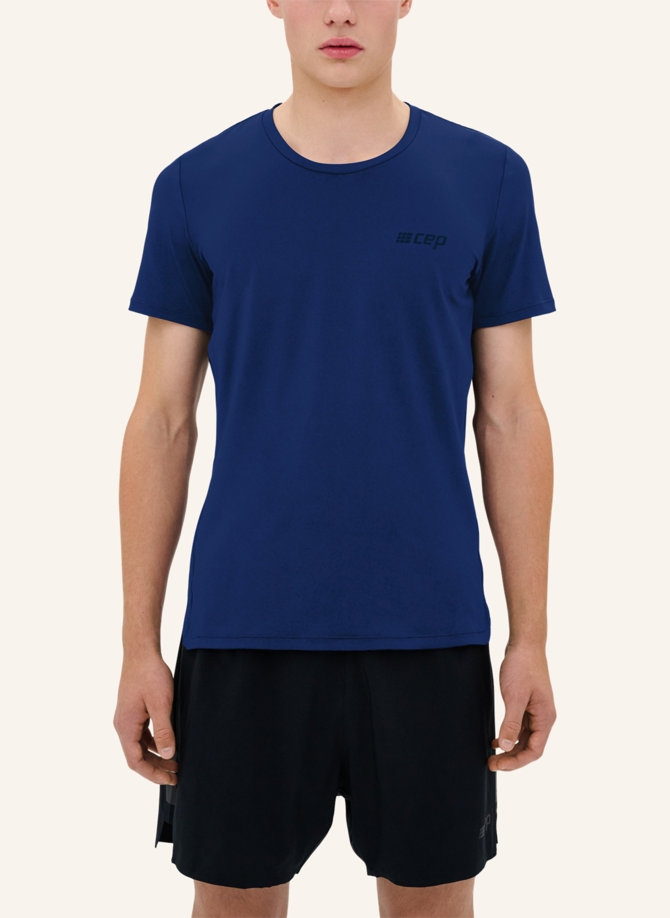 cep Laufshirt THE RUN SHORT SLEEVE, Farbe: DUNKELBLAU (Bild 3)