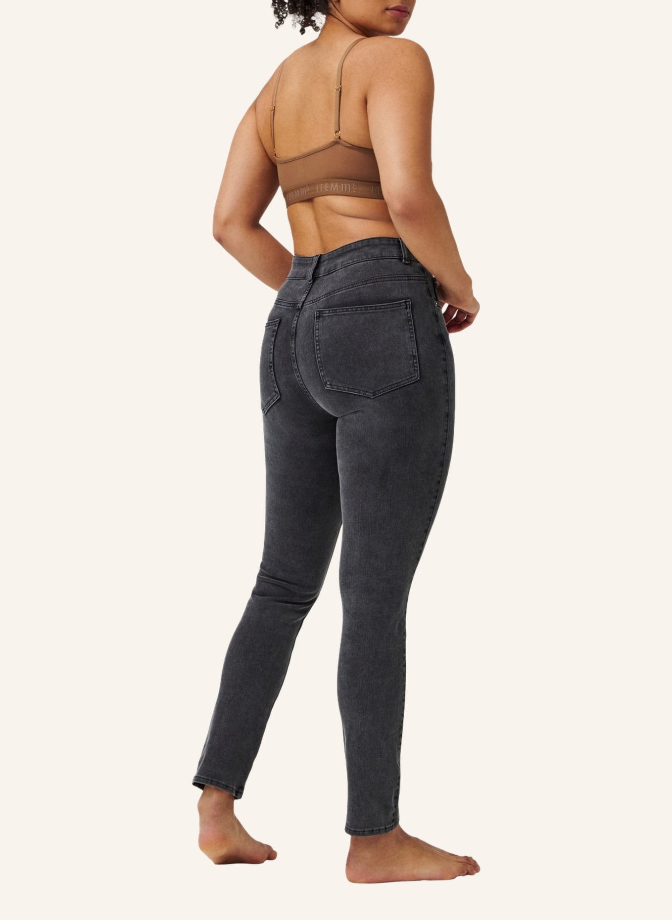 ITEM m6 Jeans DENIM HIGH RISE mit Shaping-Effekt, Farbe: GRAU (Bild 2)