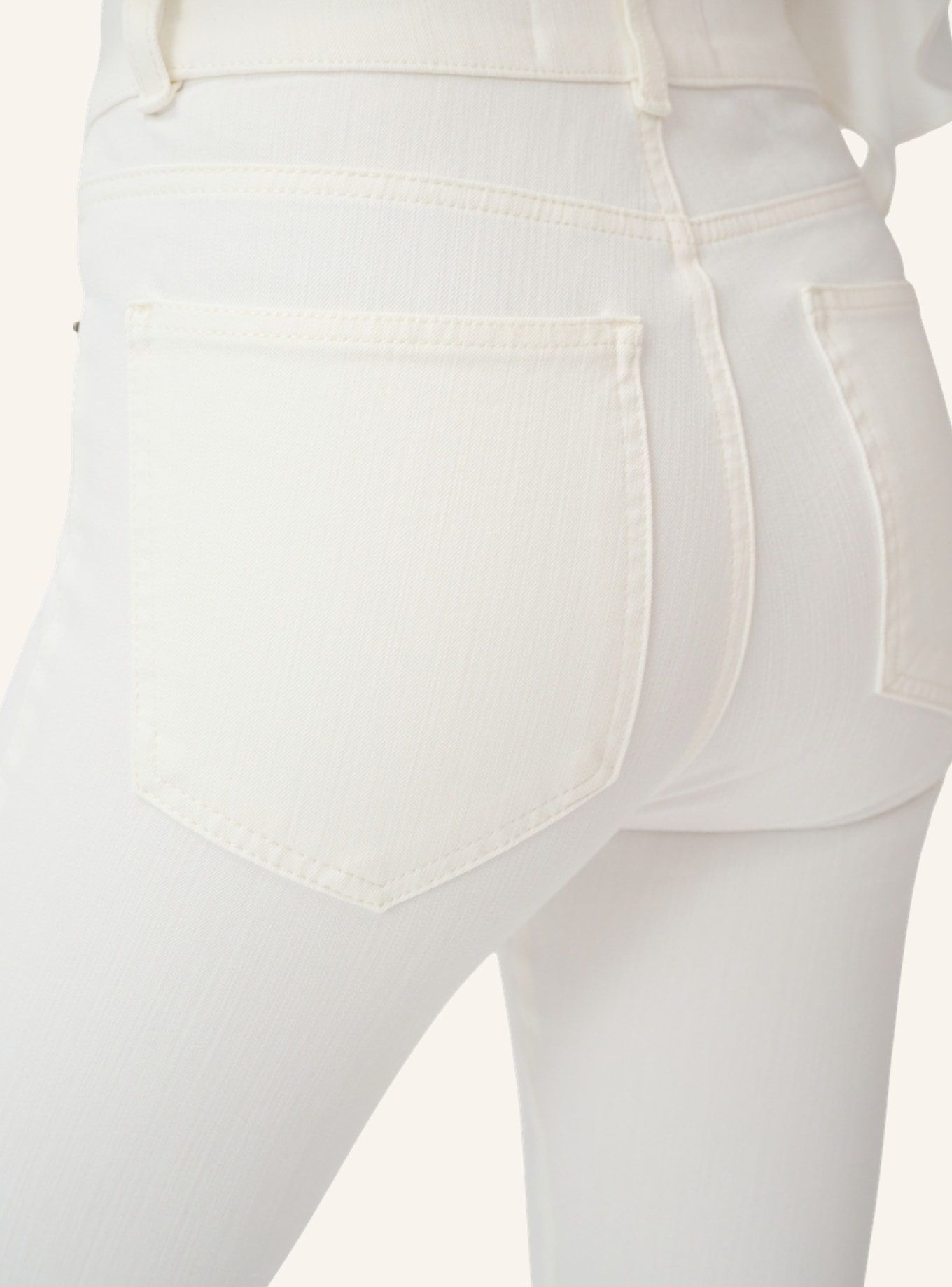 ITEM m6 7/8-Jeans CROPPED HIGH RISE mit Shaping-Effekt, Farbe: WEISS (Bild 3)